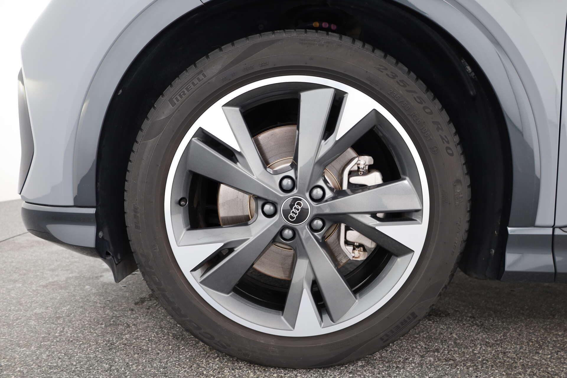AUDI Q4 e-tron, photo 7 sur 17
