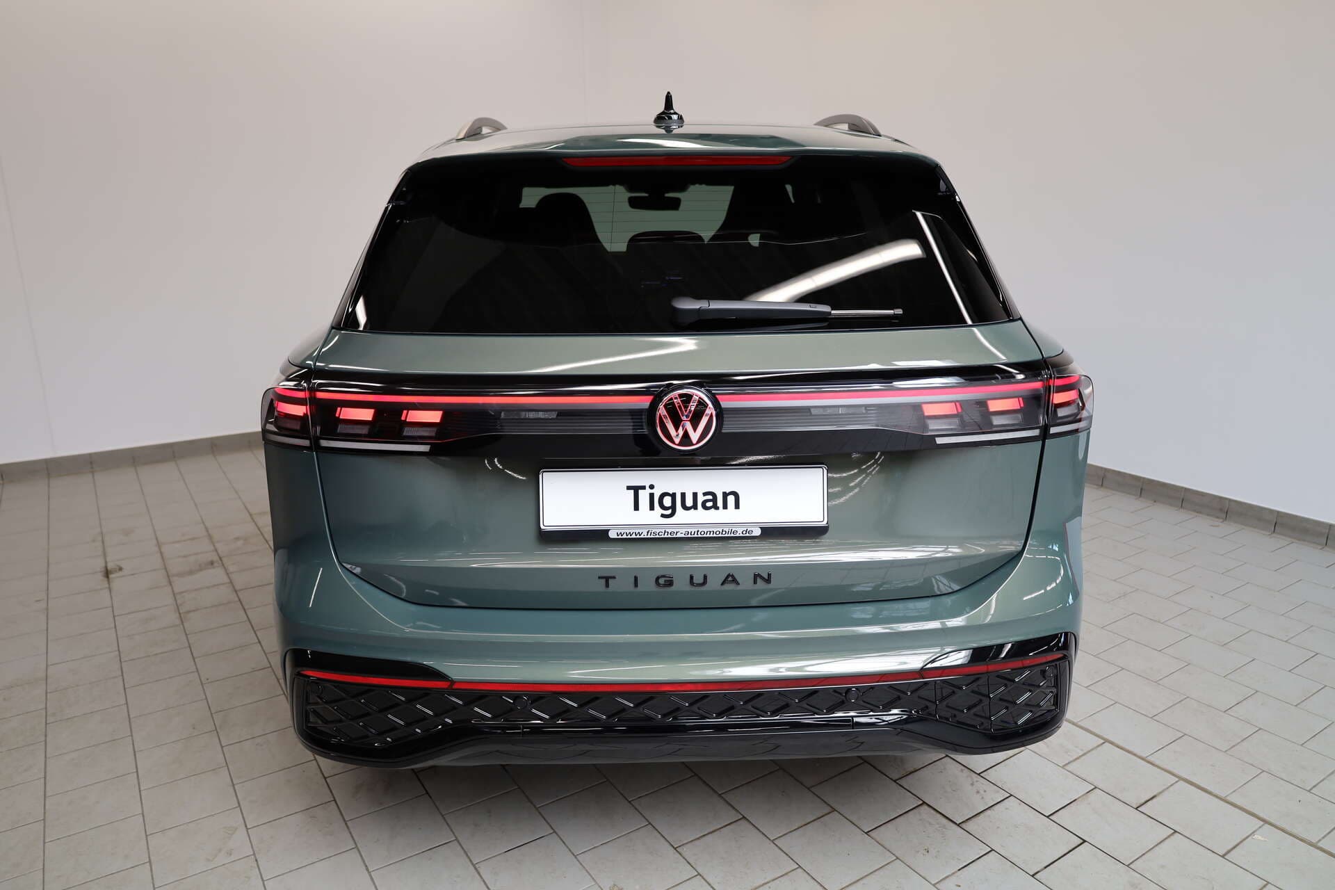 VOLKSWAGEN Tiguan, photo 3 sur 17