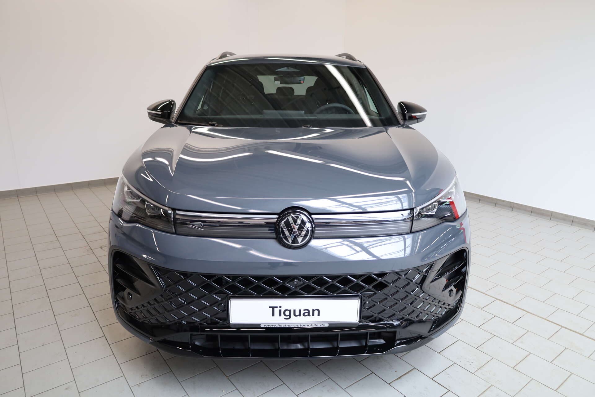 VOLKSWAGEN Tiguan, photo 1 sur 17