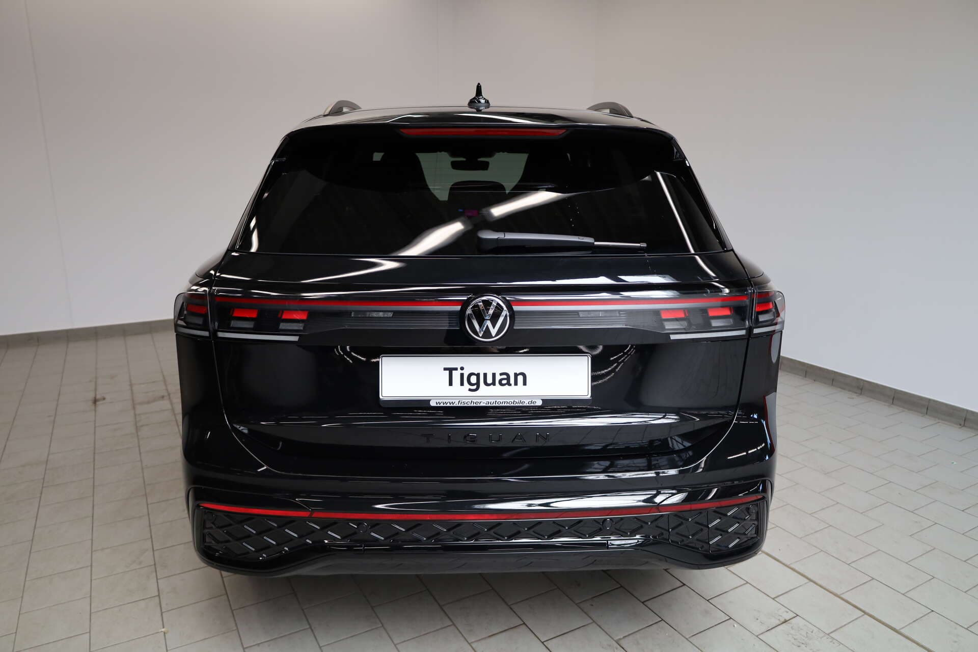 VOLKSWAGEN Tiguan, photo 3 sur 17