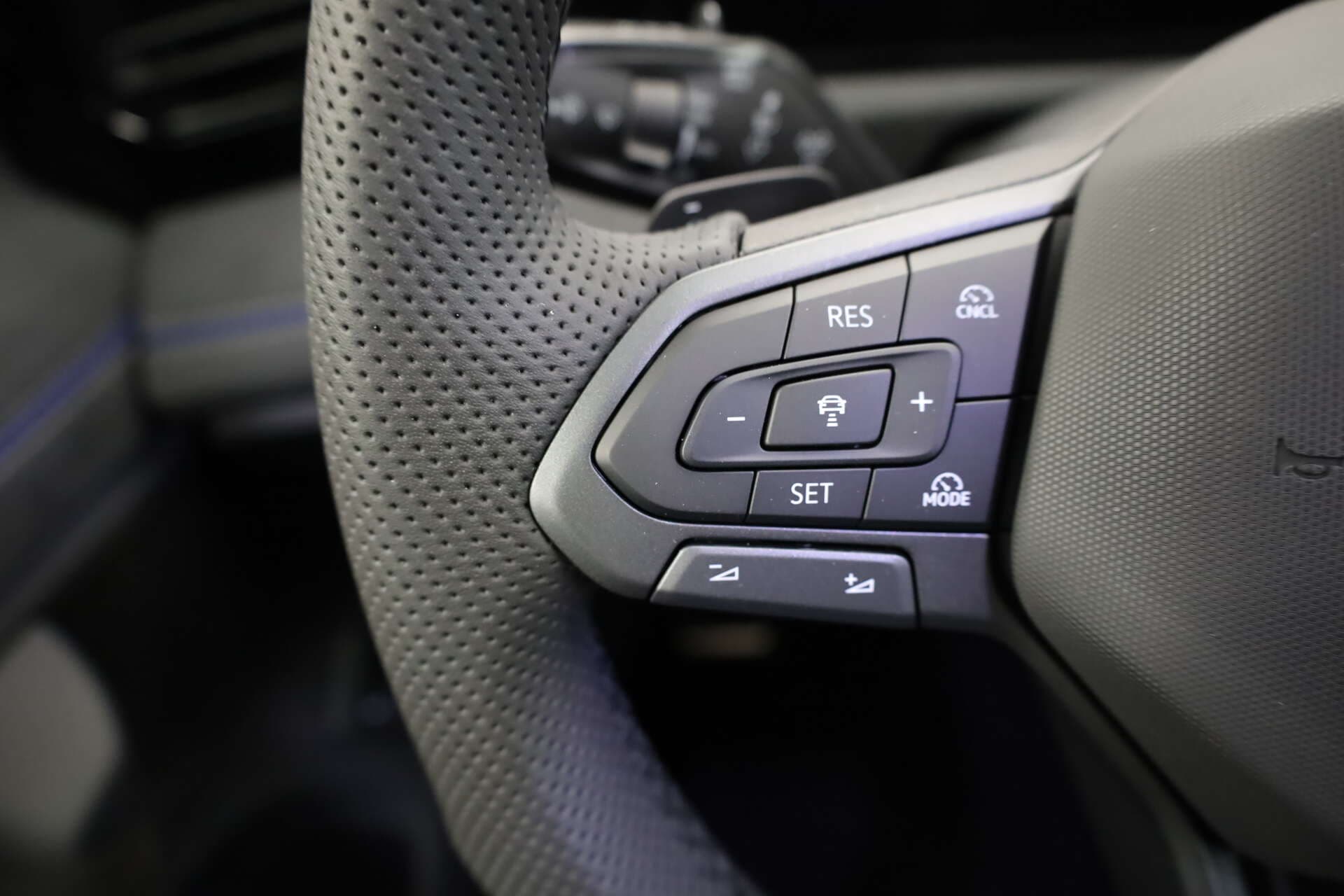 VOLKSWAGEN Tiguan, photo 8 sur 17