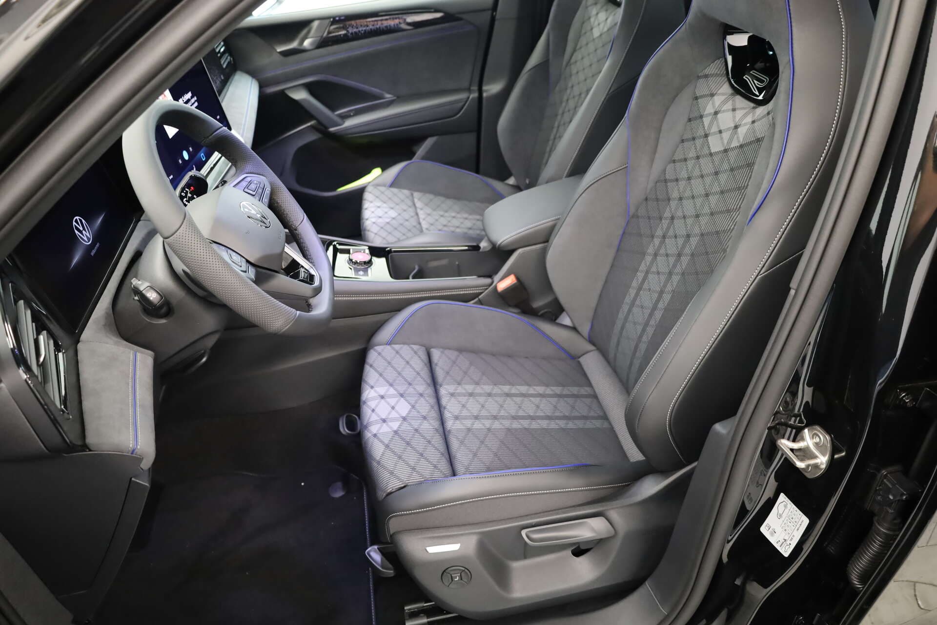 VOLKSWAGEN Tiguan, photo 4 sur 17