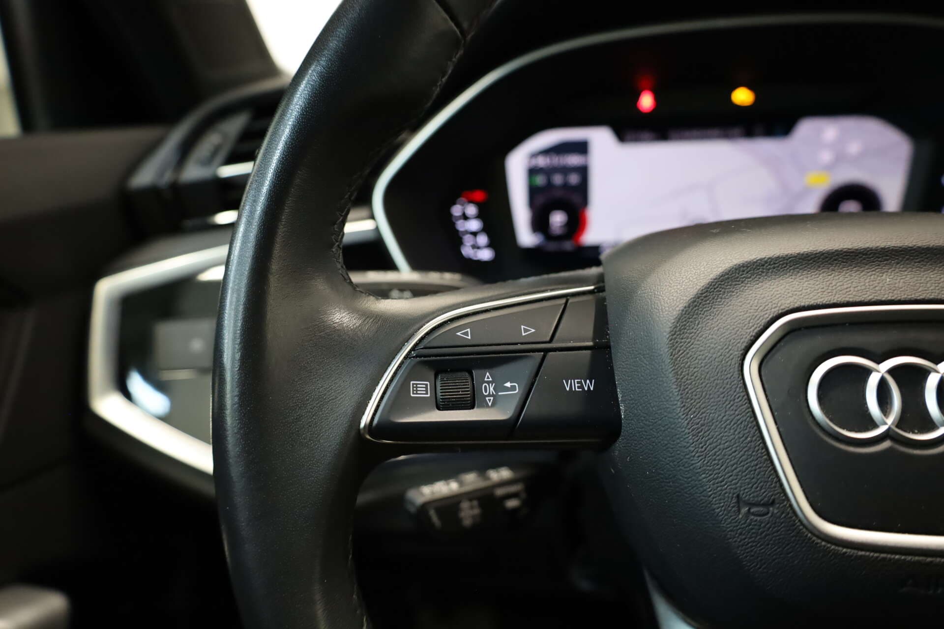 AUDI Q3, photo 14 sur 17