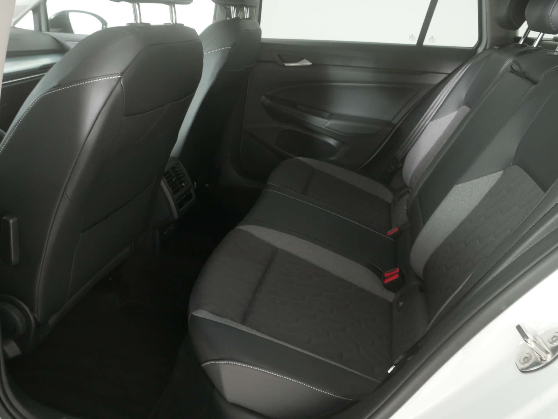 VOLKSWAGEN Golf Variant, photo 11 sur 17