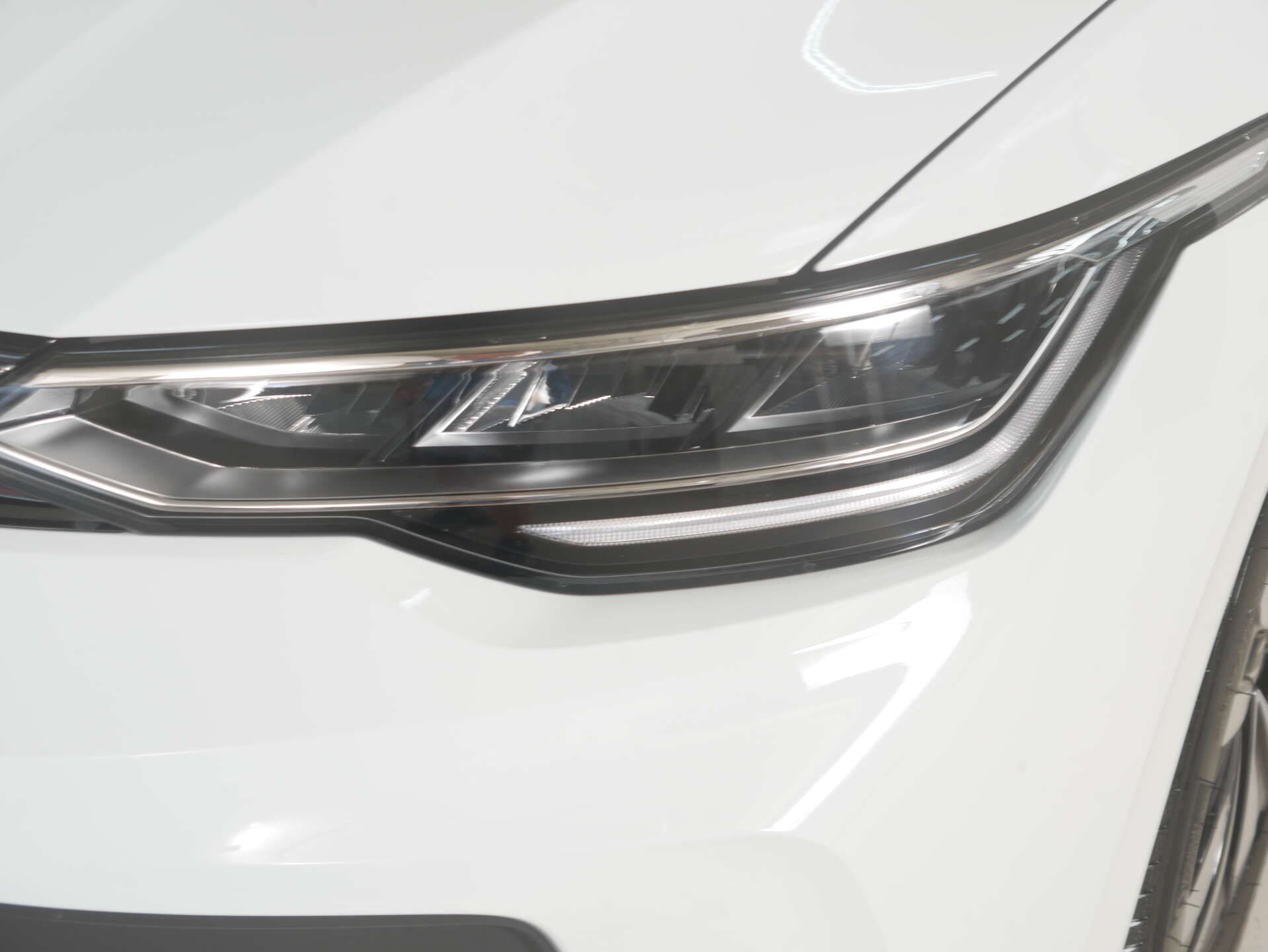 VOLKSWAGEN Golf Variant, photo 2 sur 17