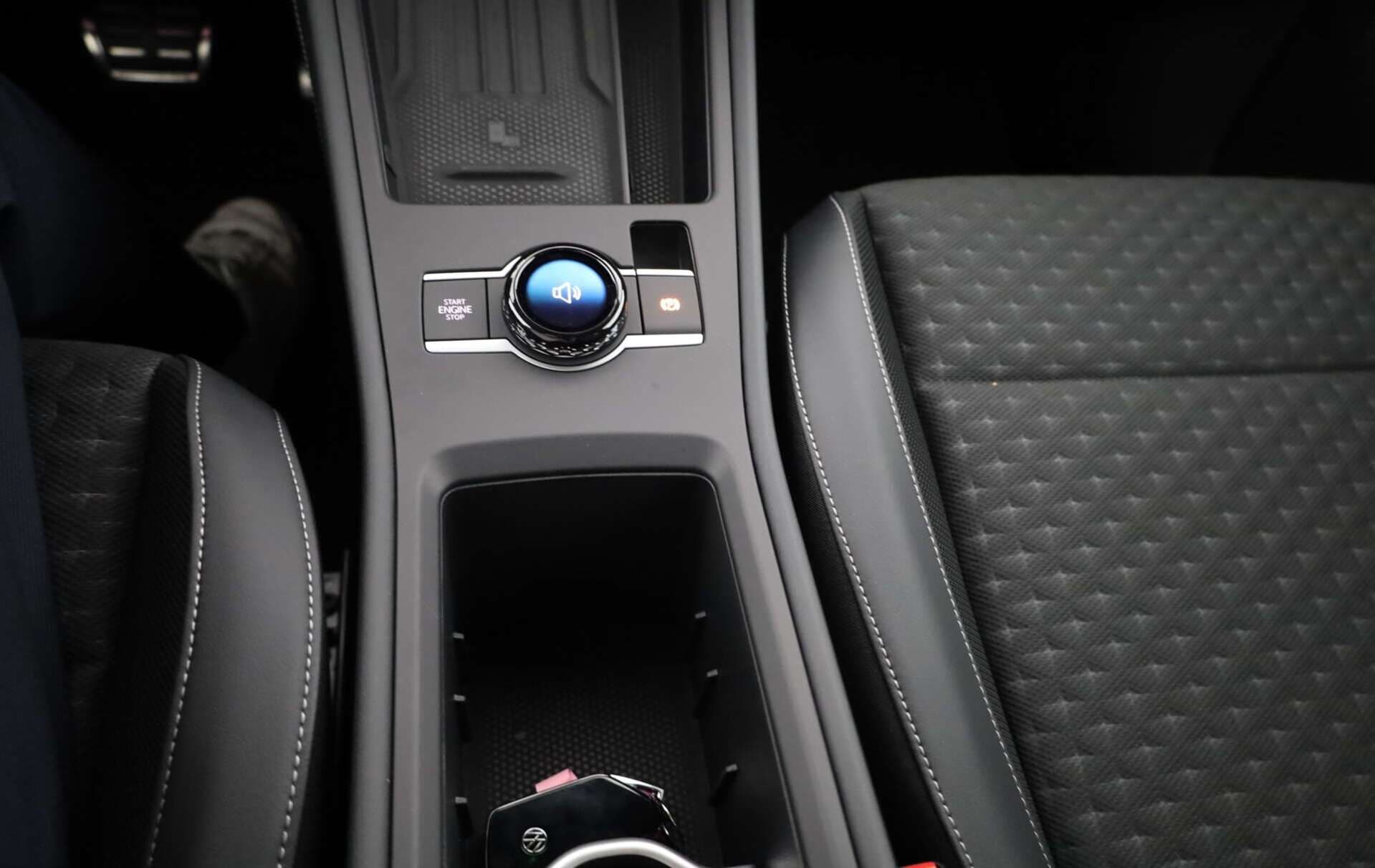 VOLKSWAGEN T-Roc, photo 15 sur 17