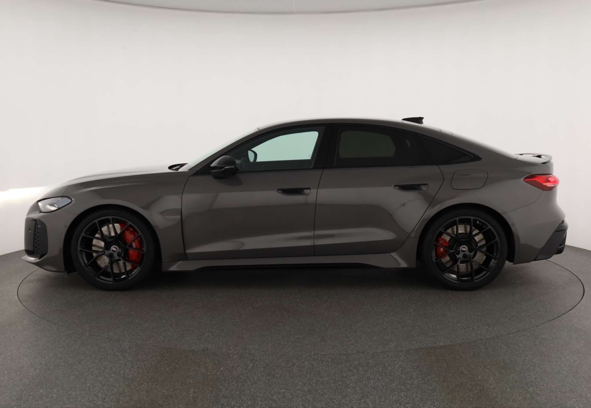 AUDI RS5 Limousine, photo 4 sur 17