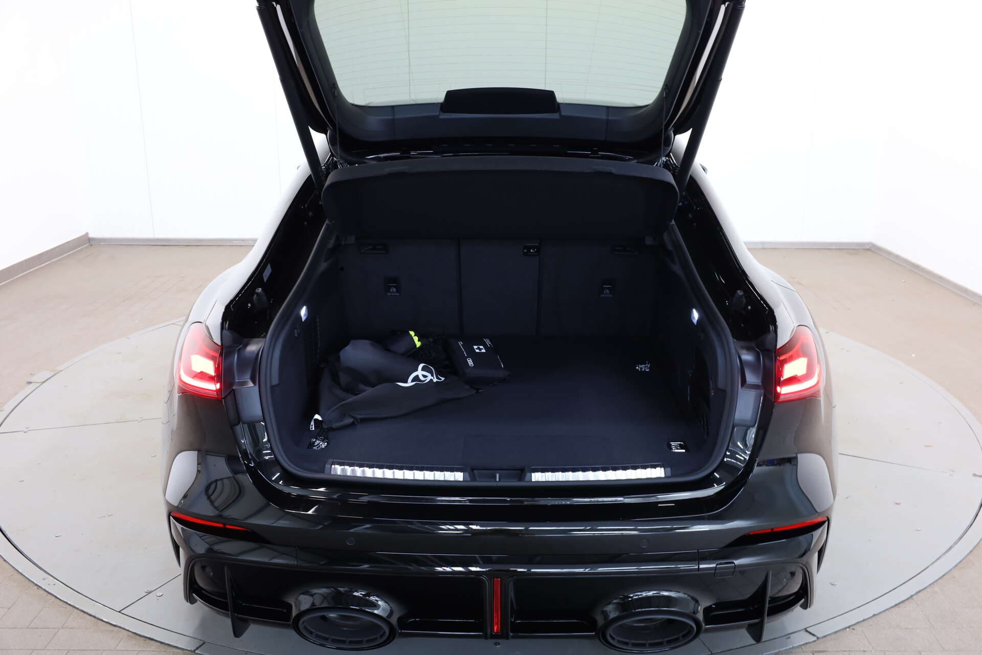 AUDI RS5 Limousine, photo 11 sur 17