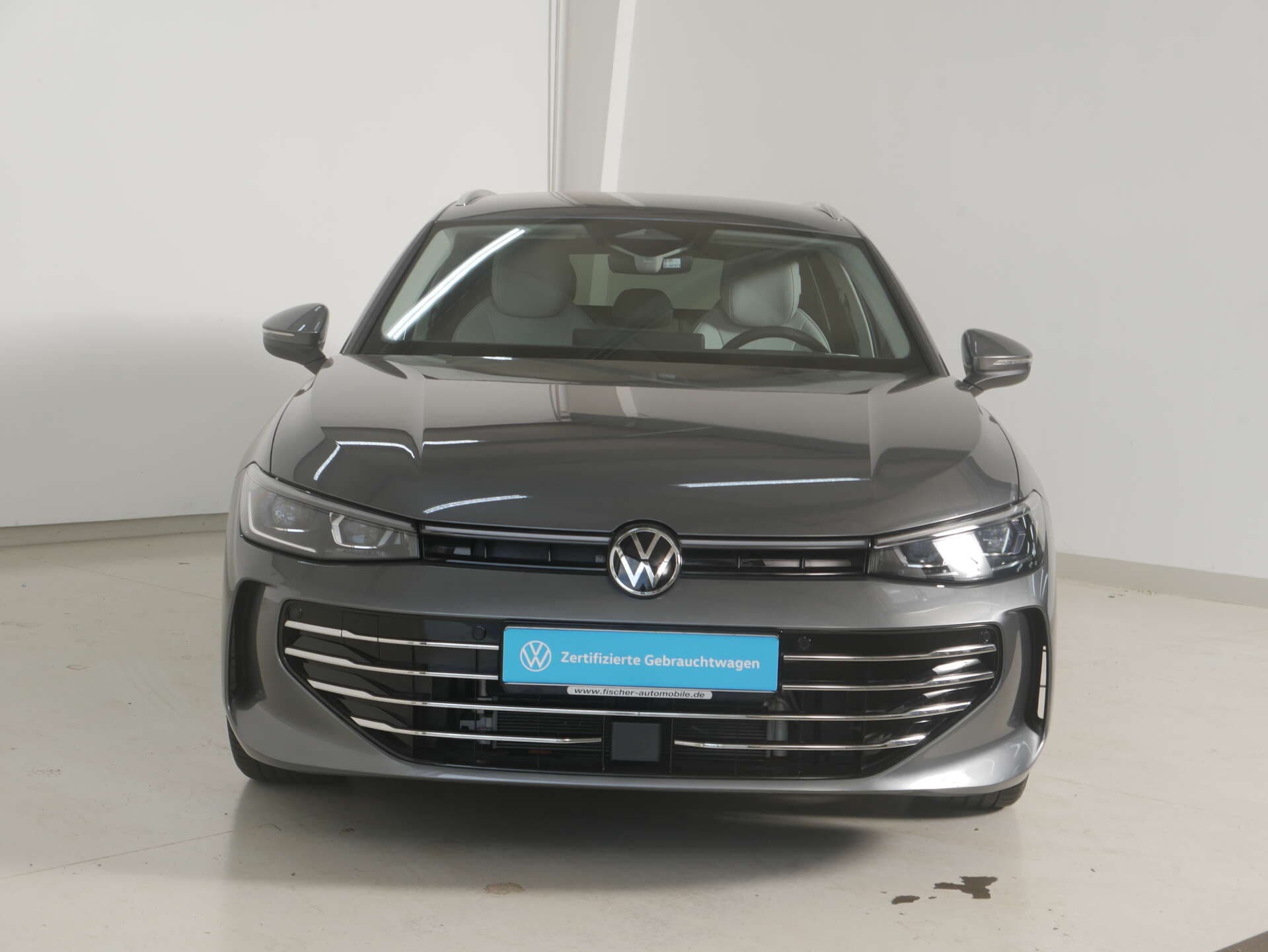 VOLKSWAGEN Passat, photo 2 sur 17