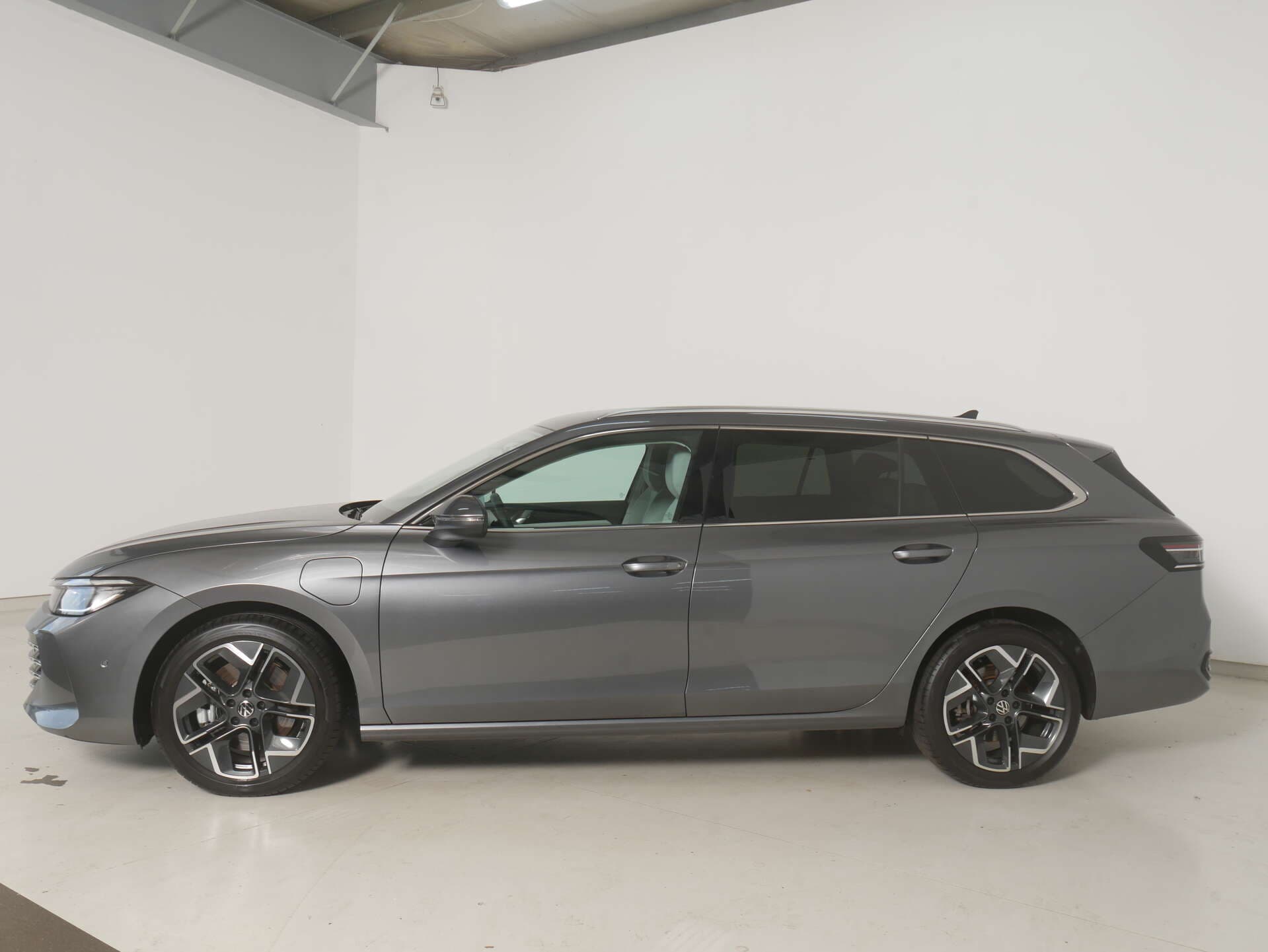 VOLKSWAGEN Passat, photo 6 sur 17