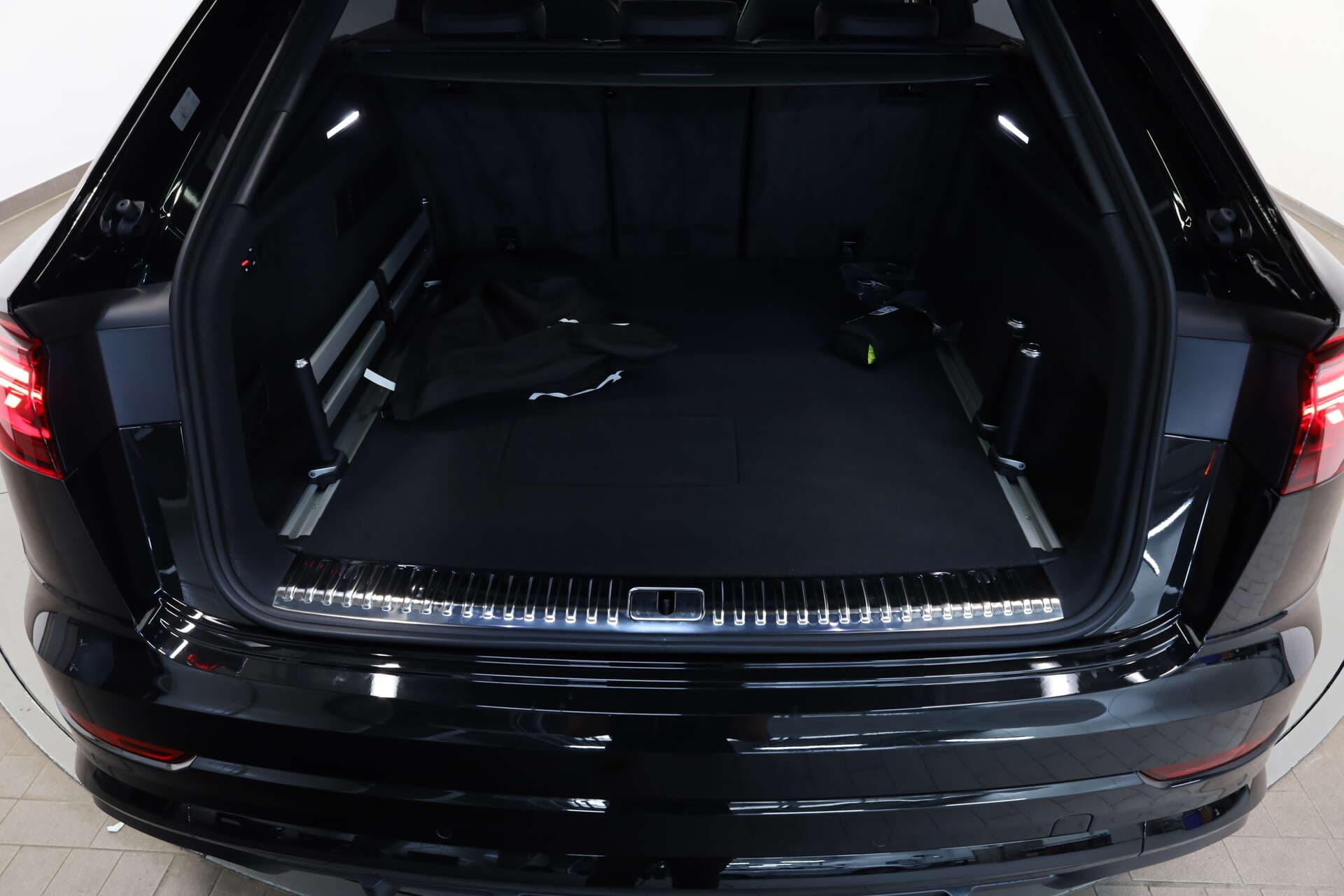 AUDI Q8, photo 11 sur 17