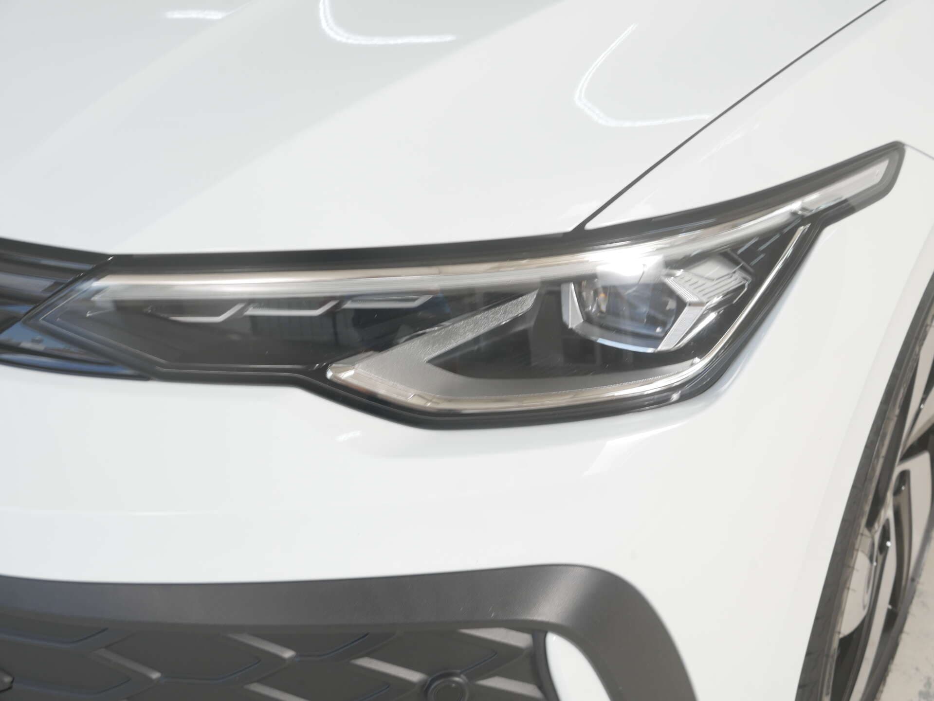 VOLKSWAGEN Golf, photo 2 sur 17