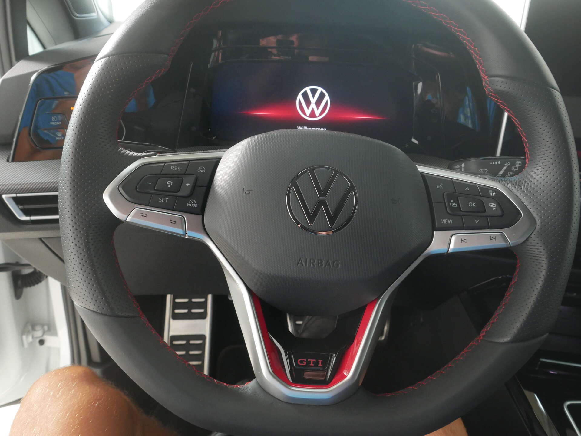 VOLKSWAGEN Golf, photo 8 sur 17