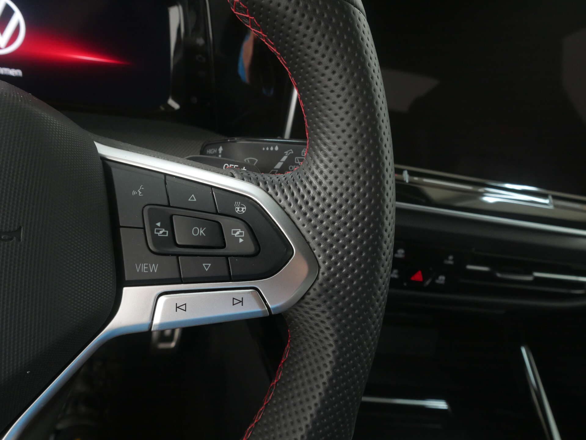 VOLKSWAGEN Golf, photo 10 sur 17
