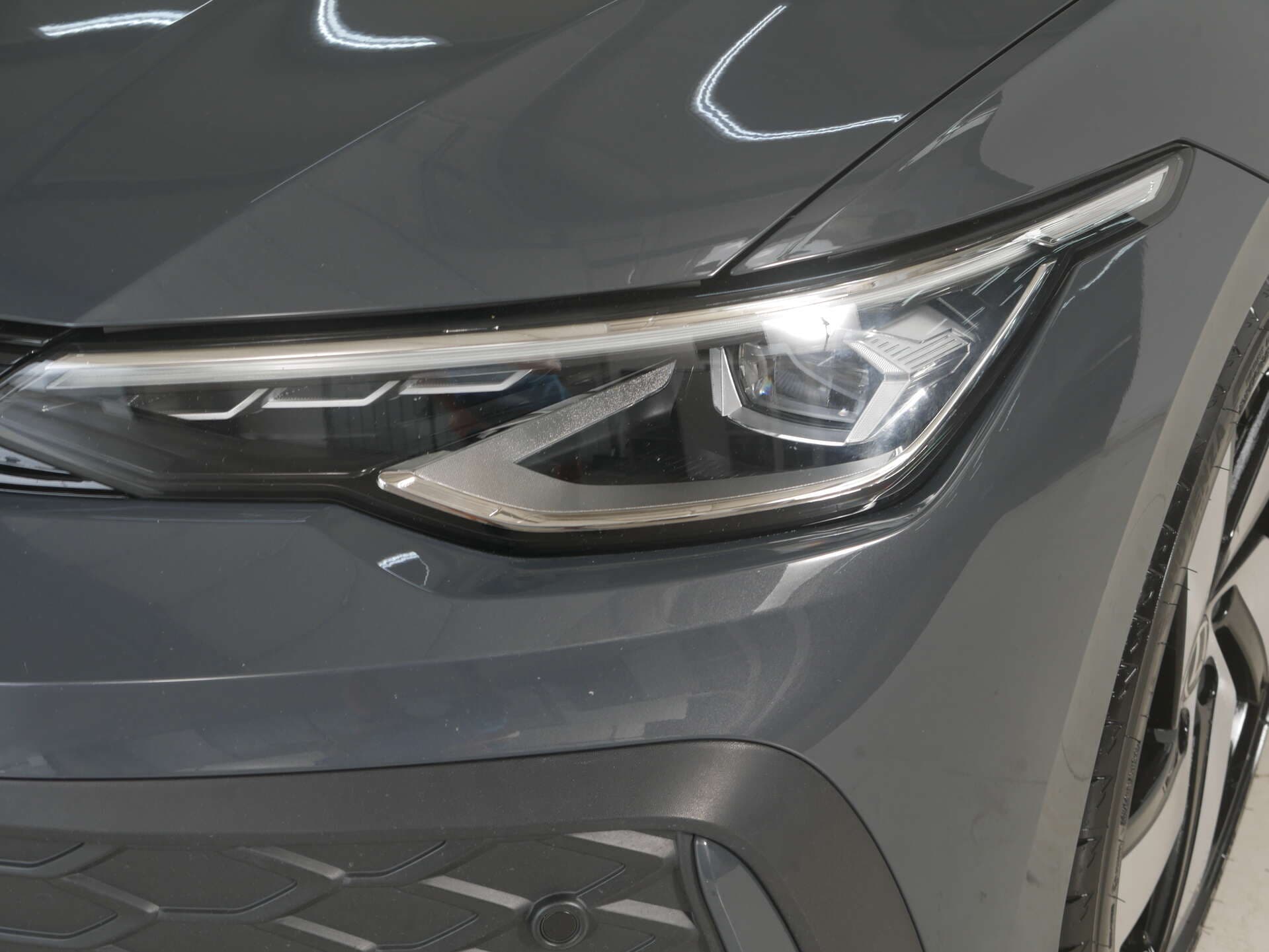 VOLKSWAGEN Golf, photo 2 sur 17