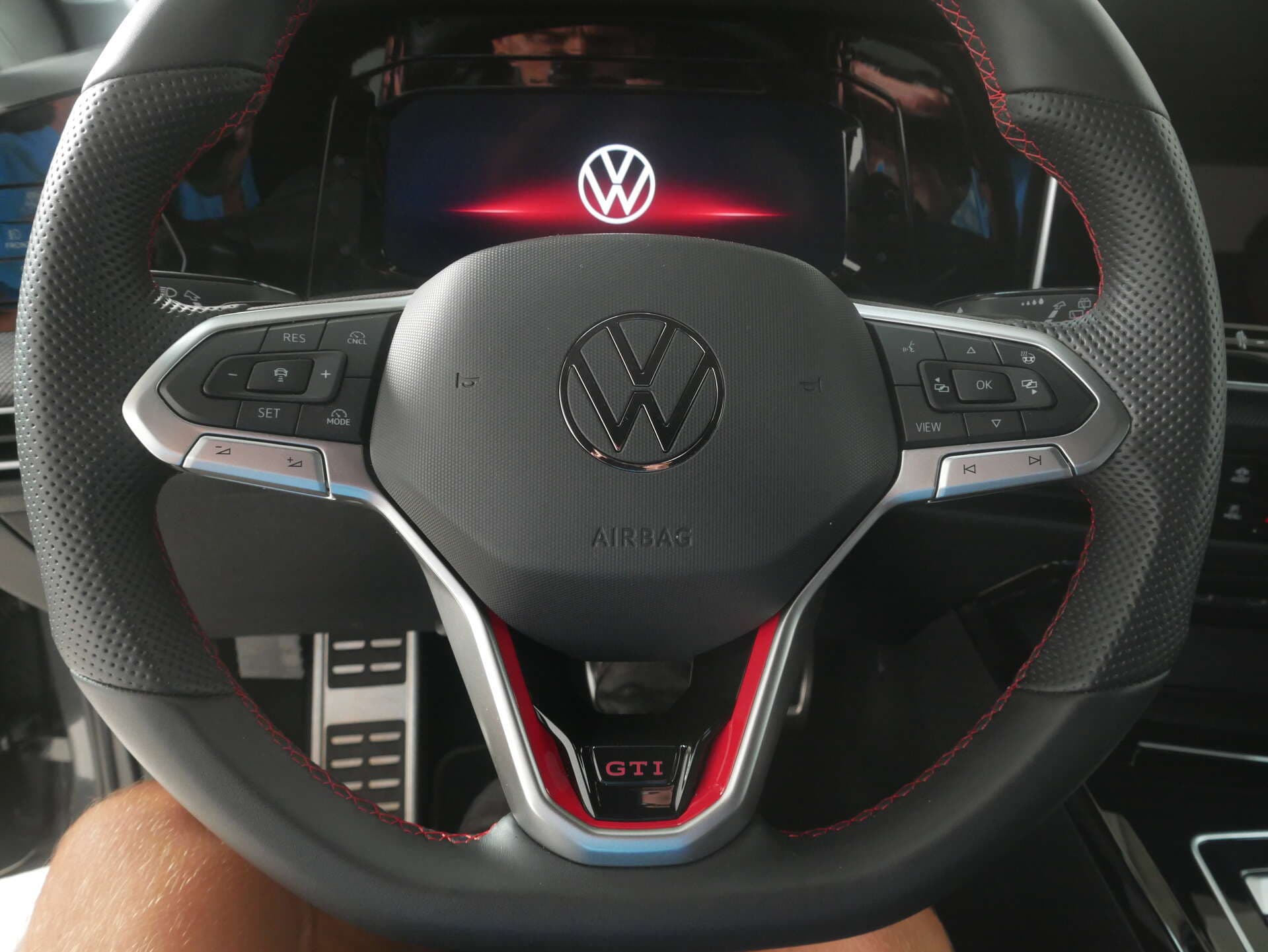 VOLKSWAGEN Golf, photo 8 sur 17