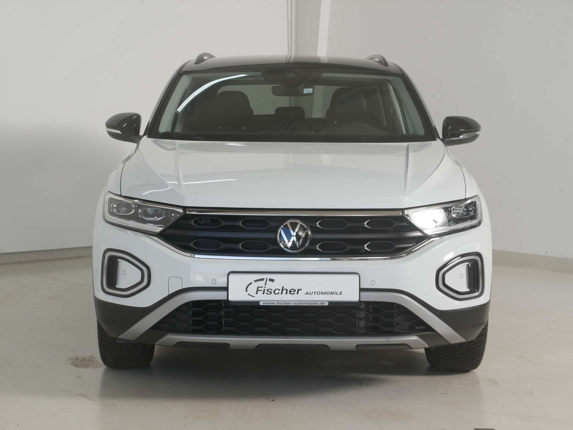 VOLKSWAGEN T-Roc, photo 1 sur 17