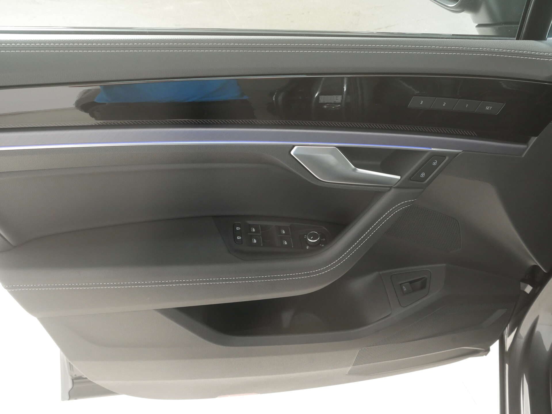 VOLKSWAGEN Touareg, photo 15 sur 17
