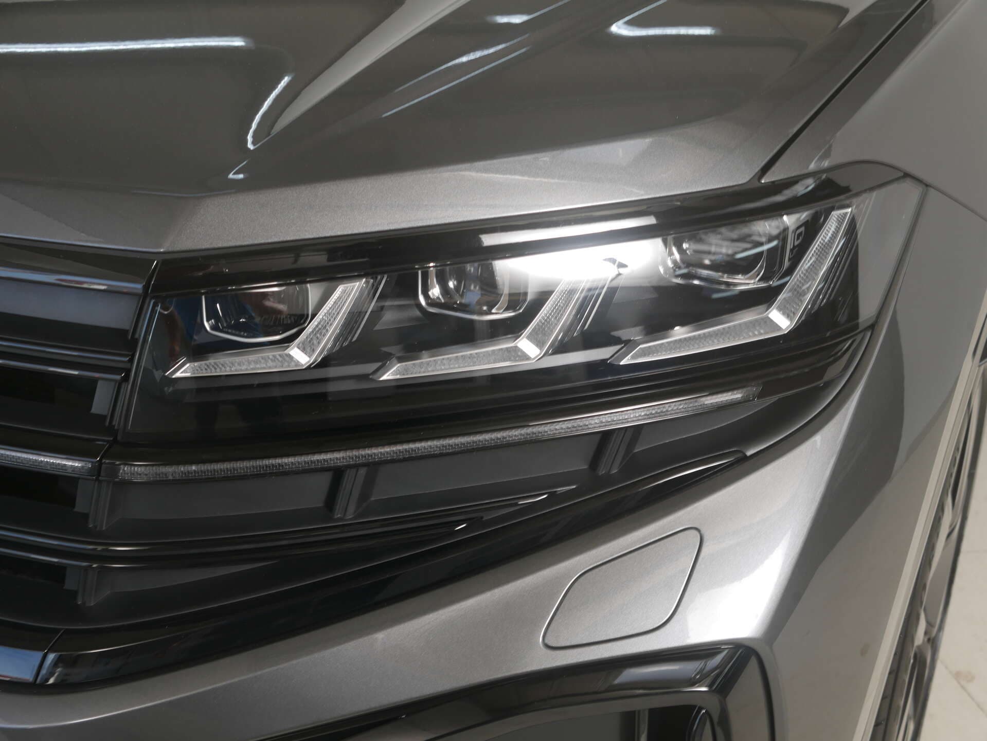 VOLKSWAGEN Touareg, photo 2 sur 17