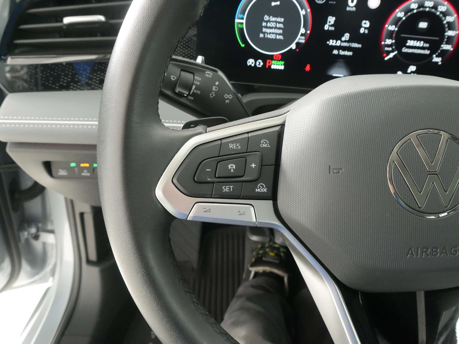 VOLKSWAGEN Passat, photo 9 sur 17