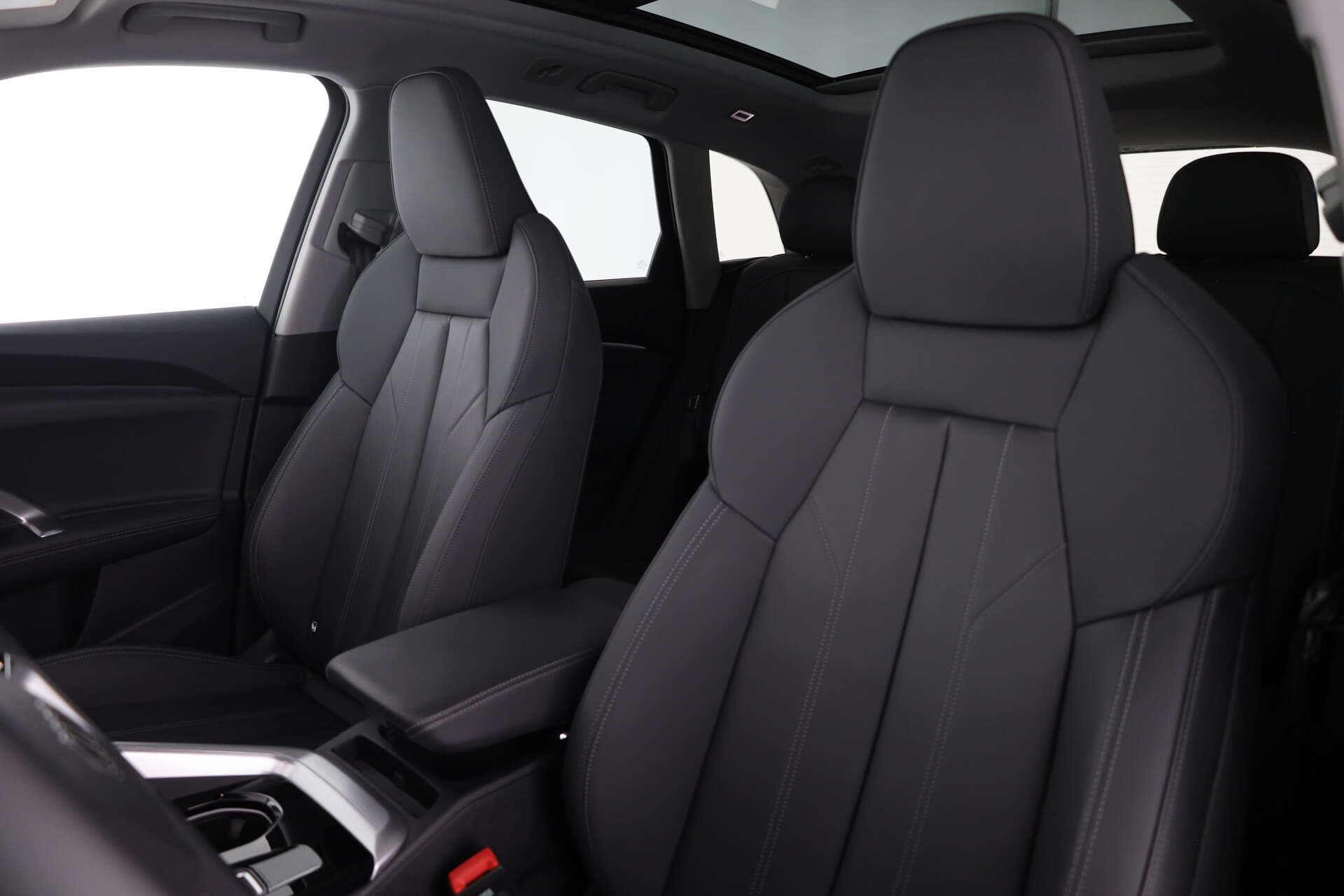 AUDI Q5, photo 9 sur 17