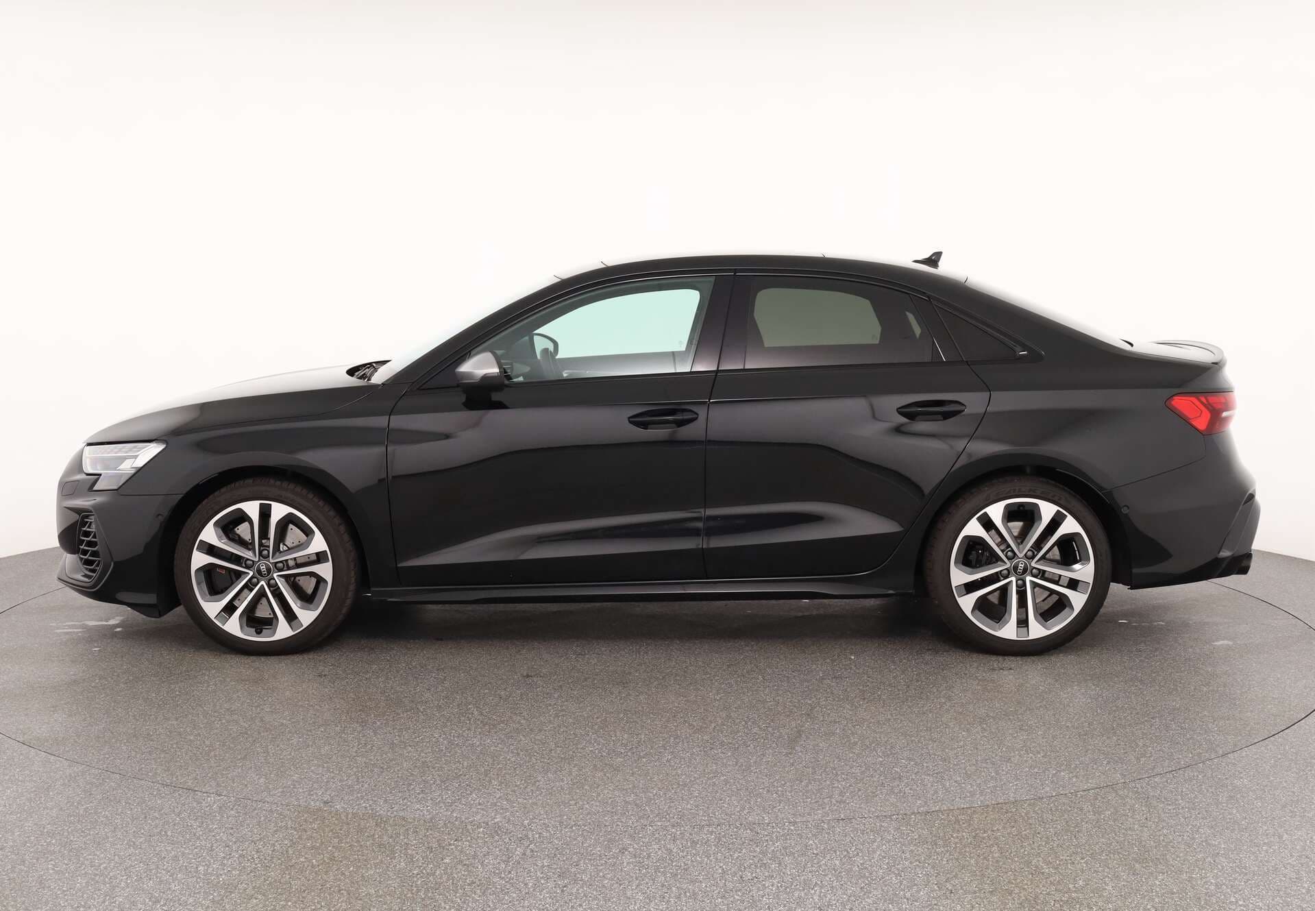 AUDI S3 Limousine, photo 4 sur 17