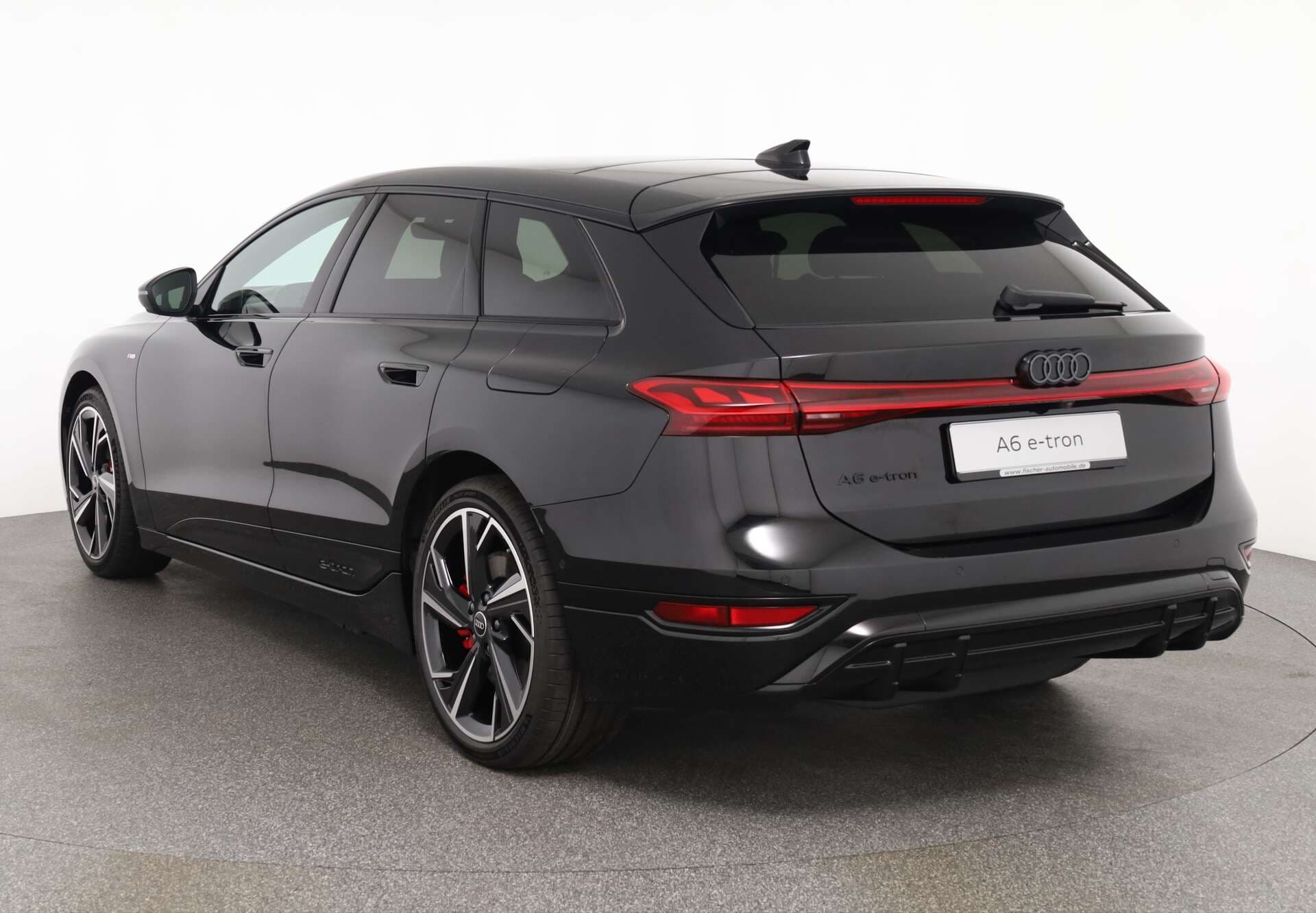 AUDI A6 Avant e-tron, photo 3 sur 17