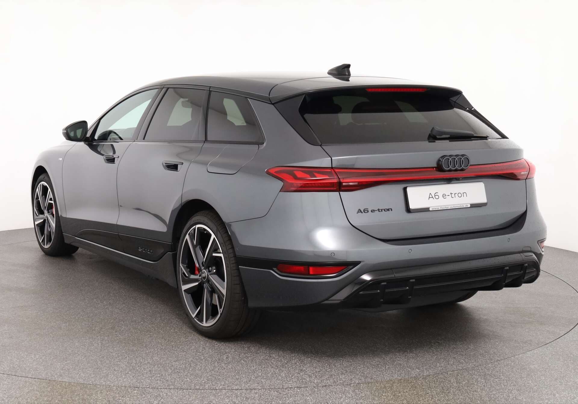AUDI A6 Avant e-tron, photo 3 sur 17