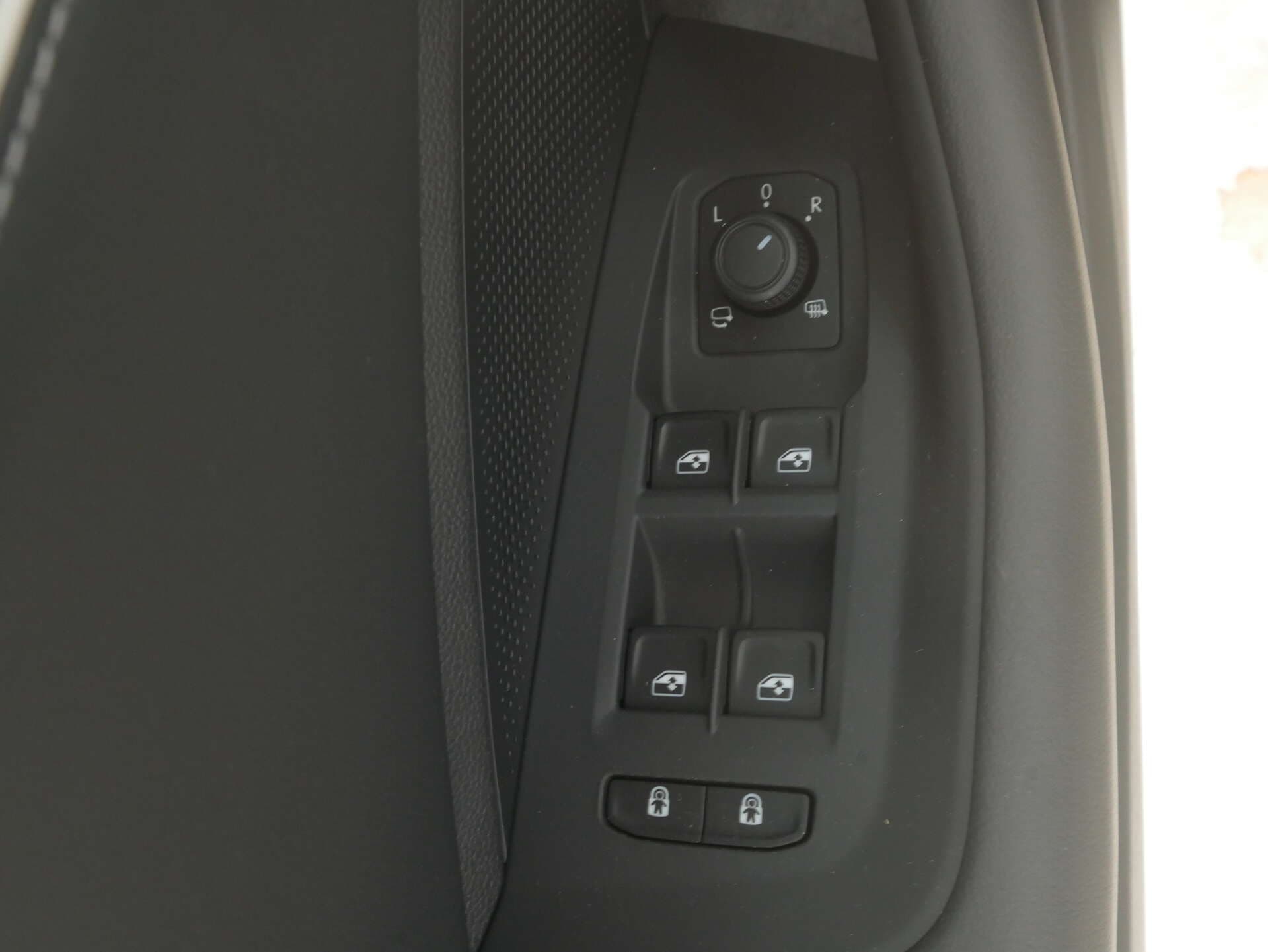 VOLKSWAGEN Passat, photo 15 sur 17