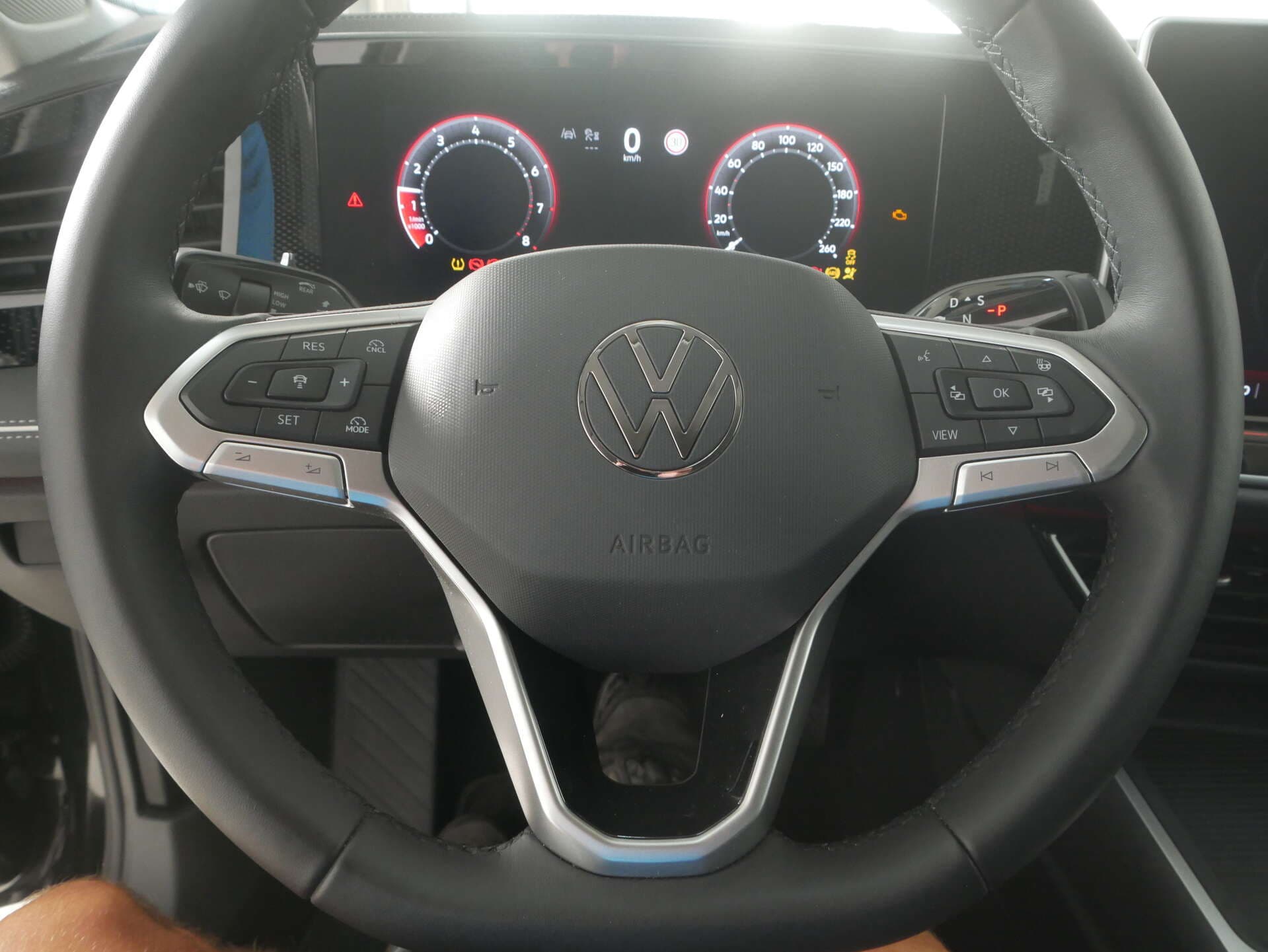 VOLKSWAGEN Passat, photo 8 sur 17