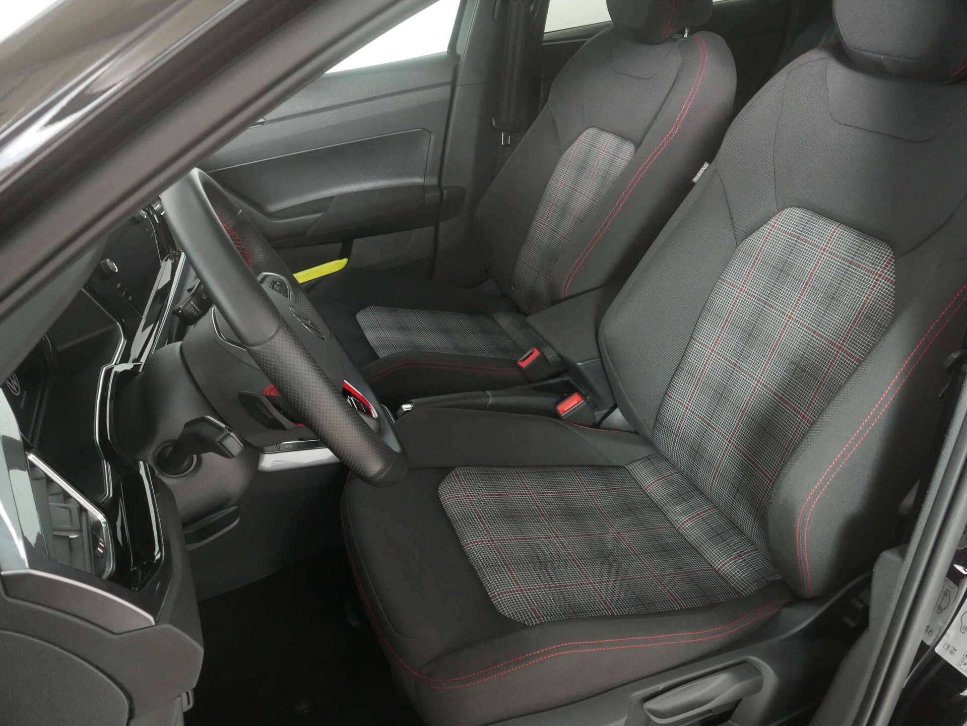 VOLKSWAGEN Polo, photo 13 sur 17