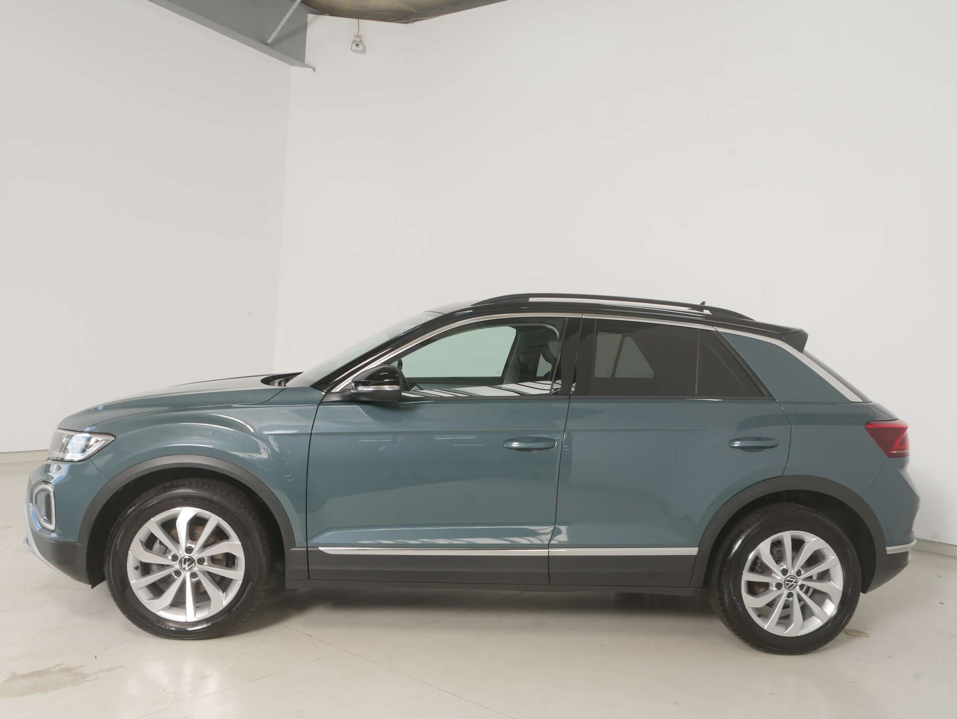 VOLKSWAGEN T-Roc, photo 4 sur 17