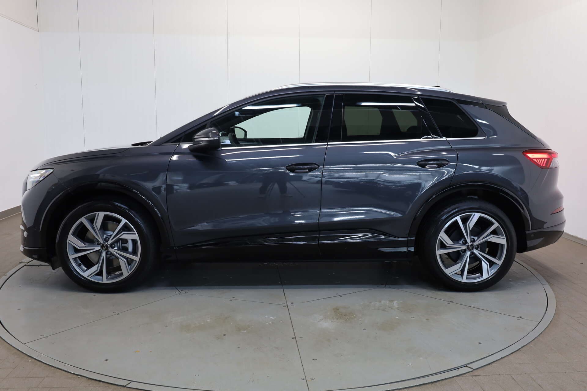 AUDI Q4 e-tron, photo 4 sur 17