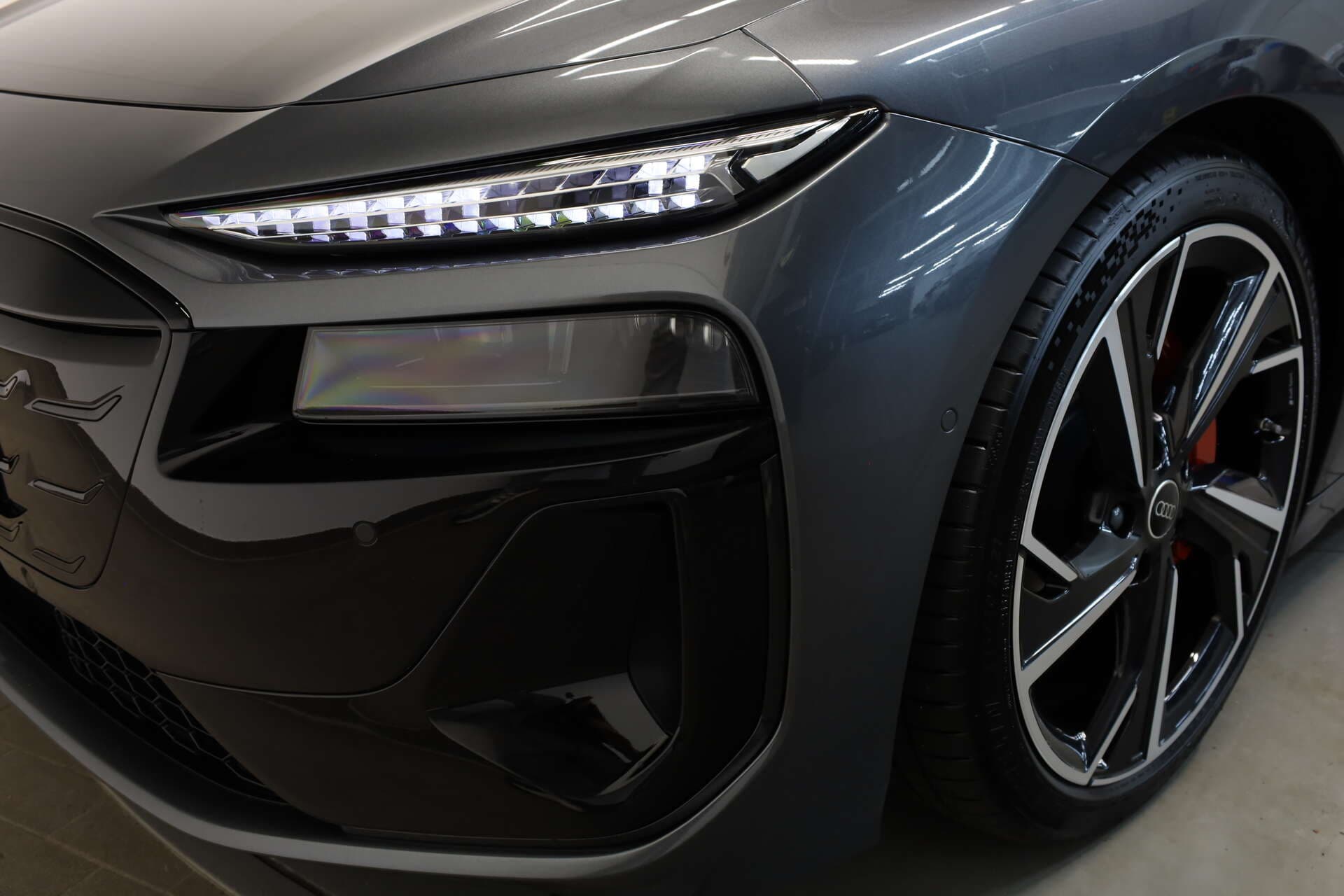 AUDI A6 Sportback e-tron, photo 6 sur 17