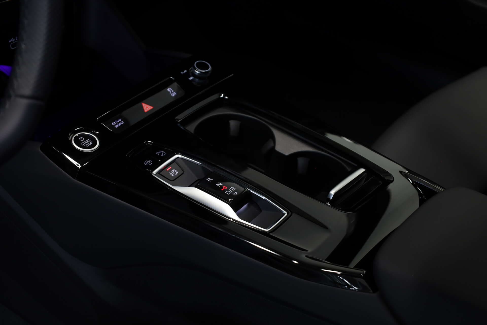 AUDI A6 Avant e-tron, photo 16 sur 17