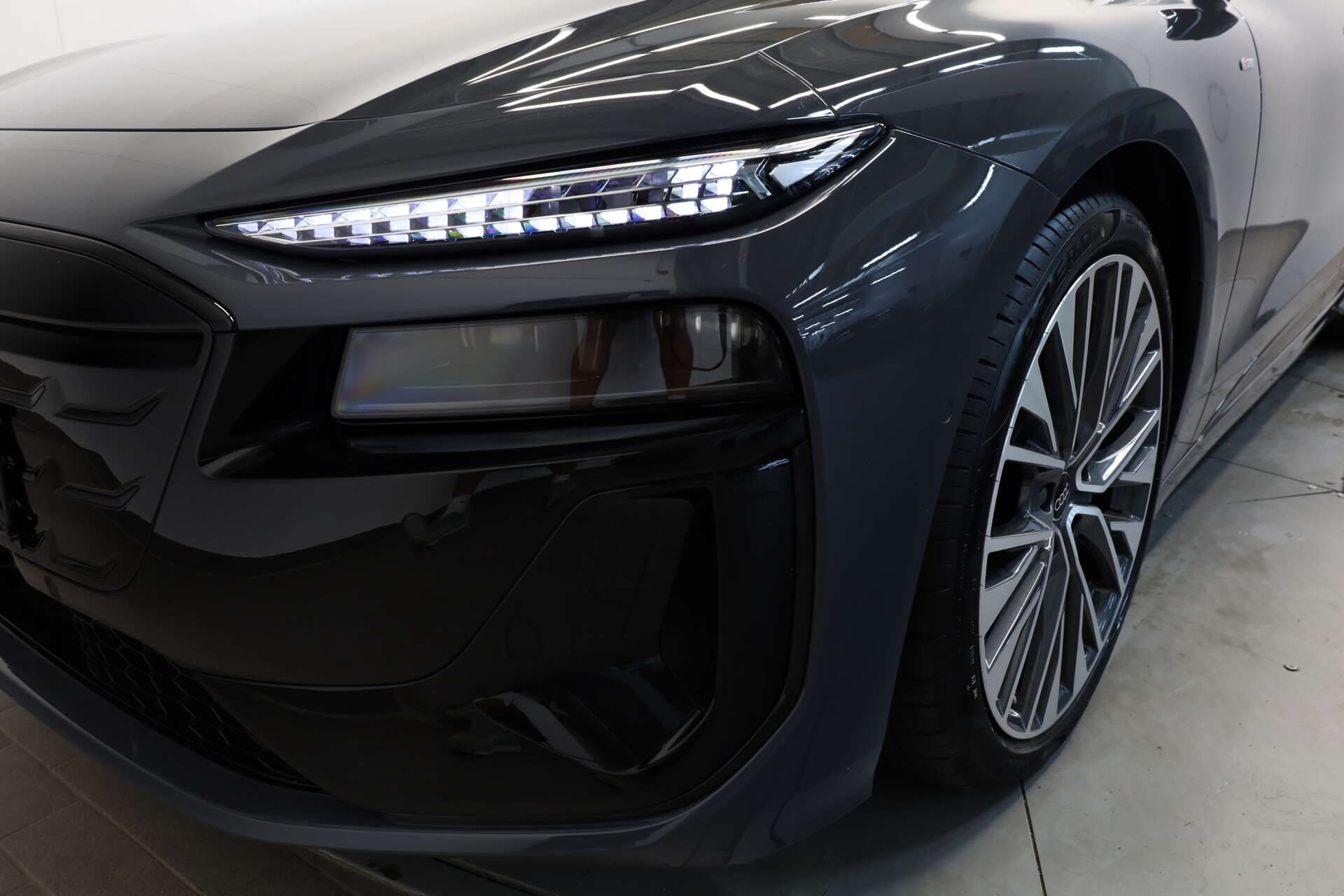 AUDI A6 Avant e-tron, photo 6 sur 17