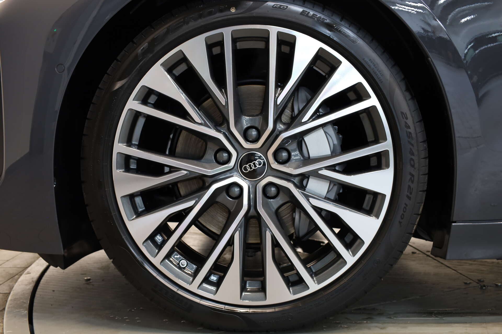 AUDI A6 Avant e-tron, photo 7 sur 17