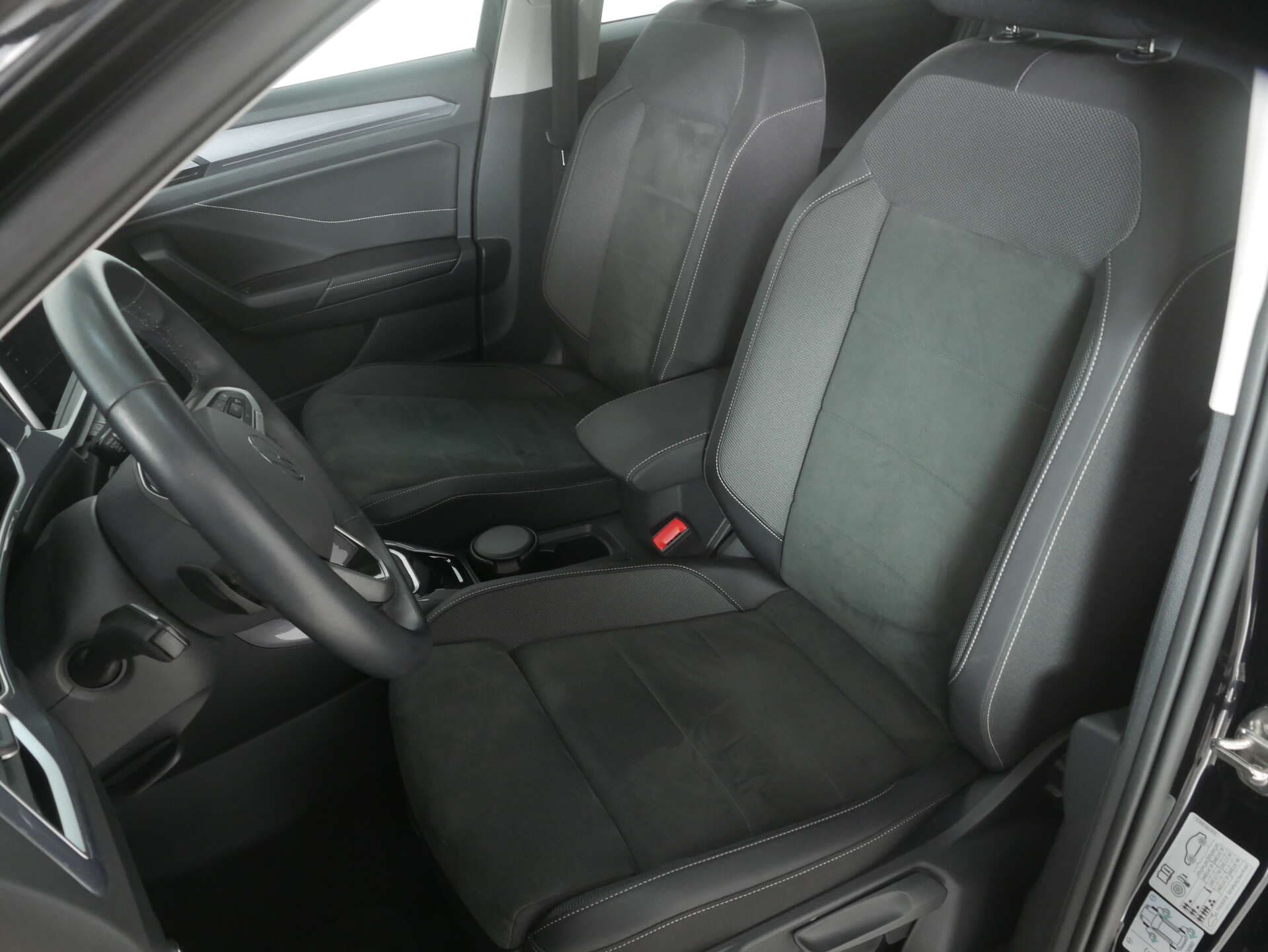 VOLKSWAGEN T-Roc, photo 12 sur 17
