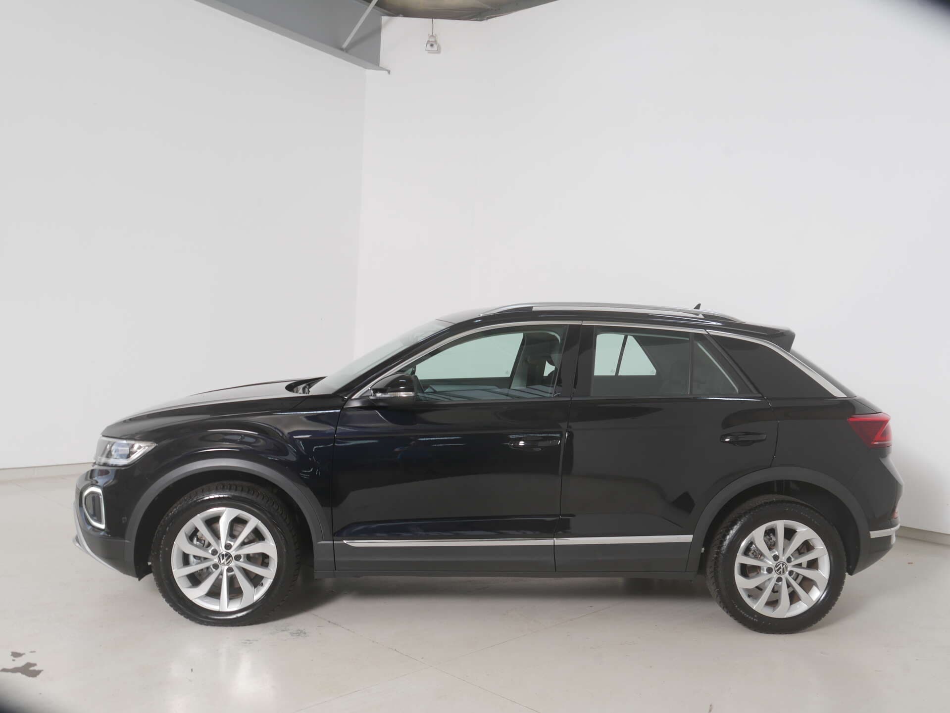 VOLKSWAGEN T-Roc, photo 4 sur 17
