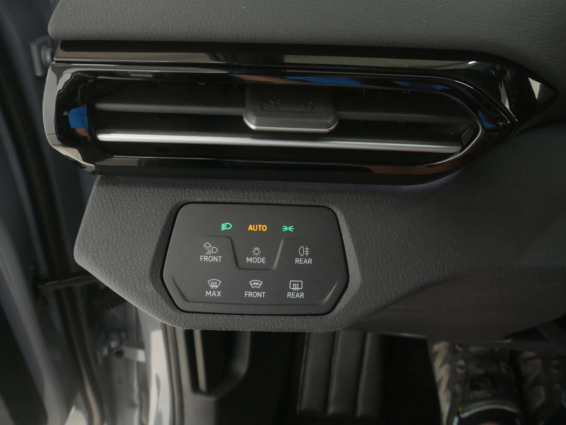 VOLKSWAGEN ID.4, photo 16 sur 17