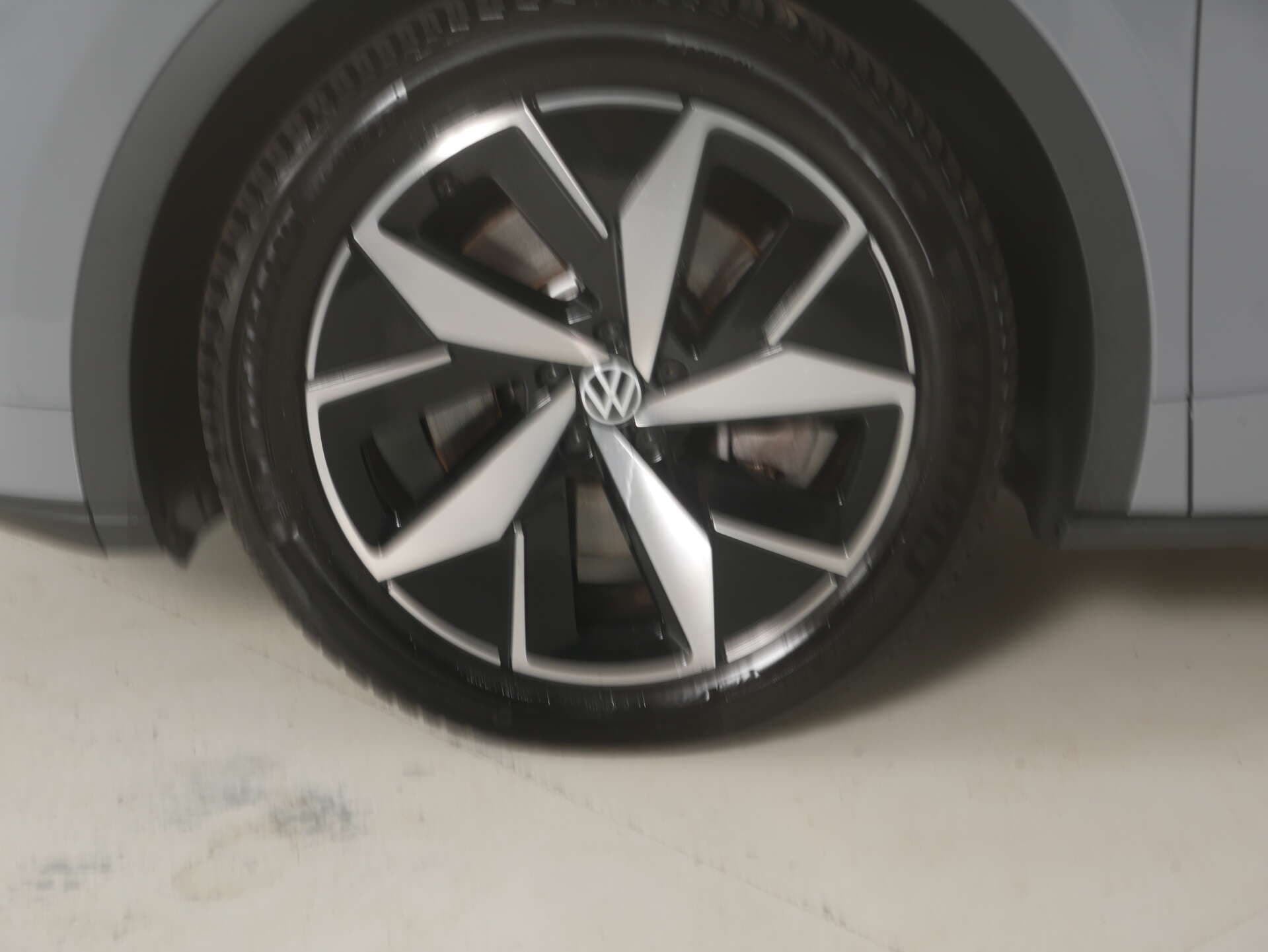 VOLKSWAGEN ID.4, photo 3 sur 17
