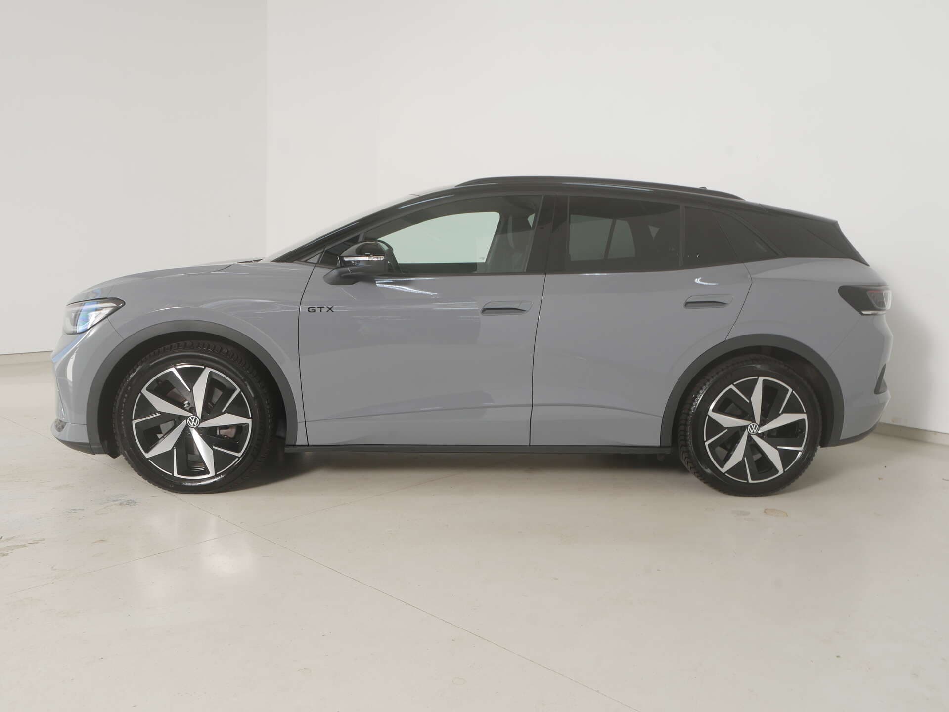 VOLKSWAGEN ID.4, photo 4 sur 17