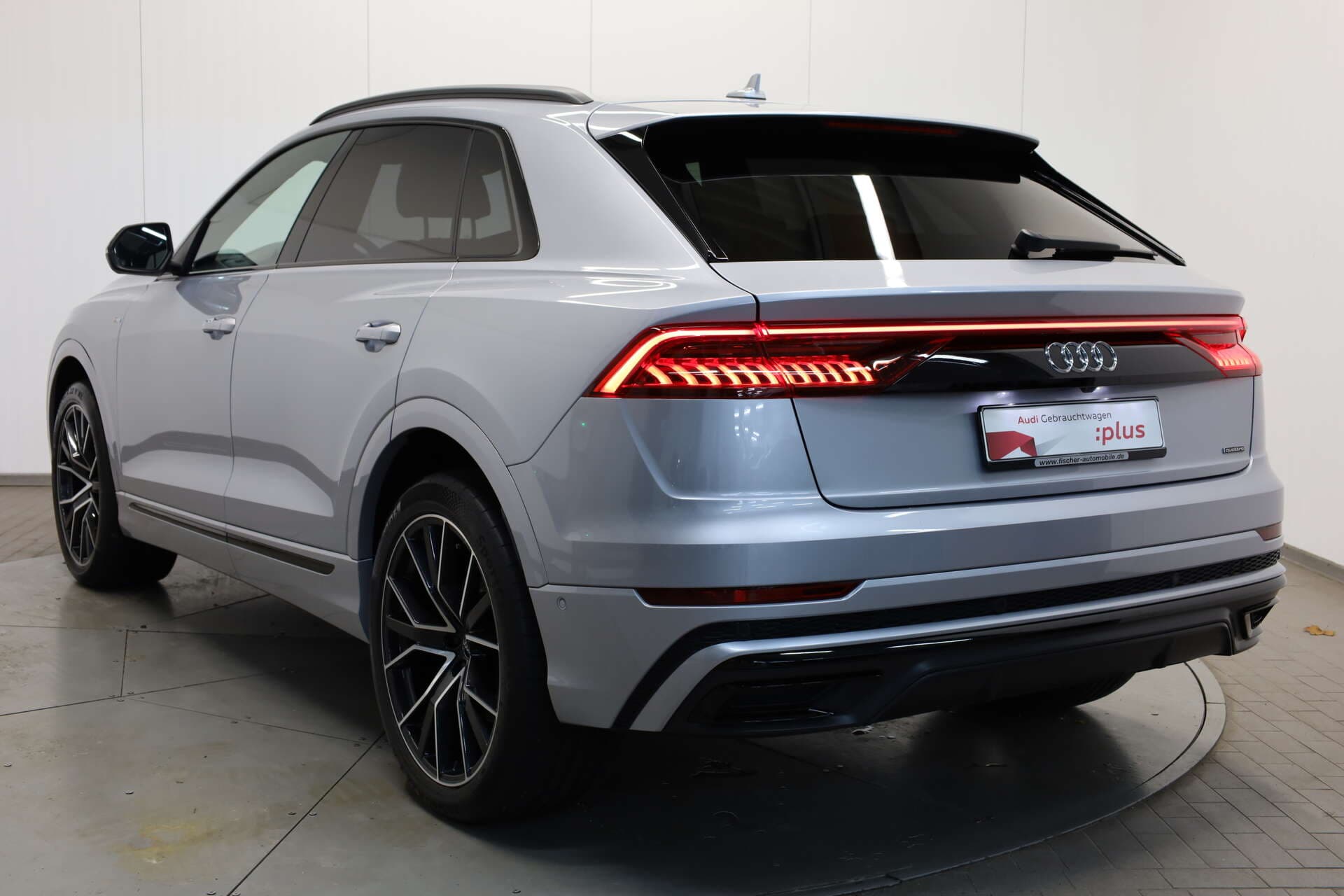 AUDI Q8, photo 3 sur 17