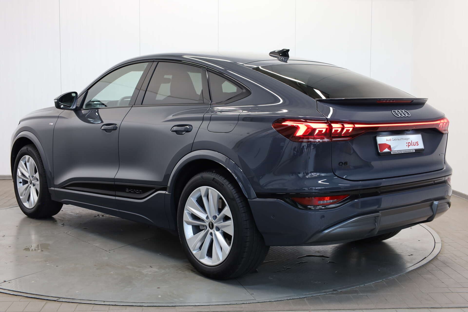 AUDI Q6 Sportback, photo 3 sur 17