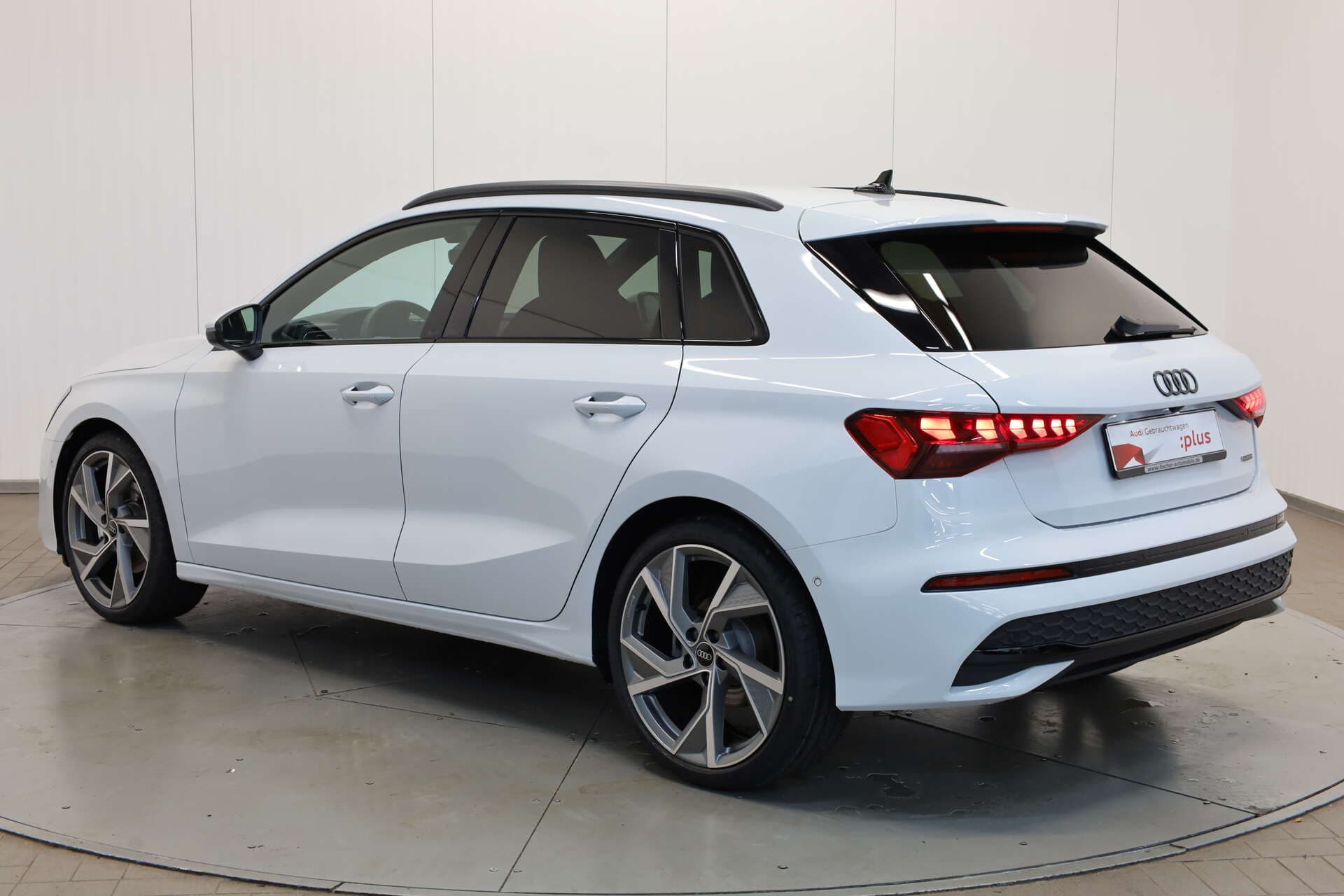 AUDI A3 Sportback, photo 3 sur 17