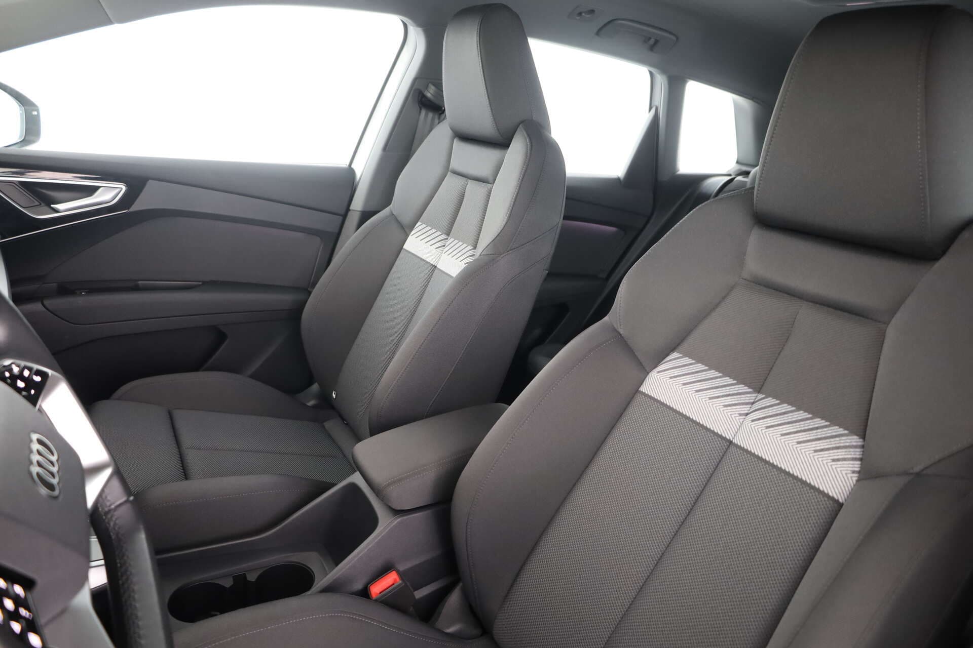 AUDI Q4 e-tron, photo 9 sur 17