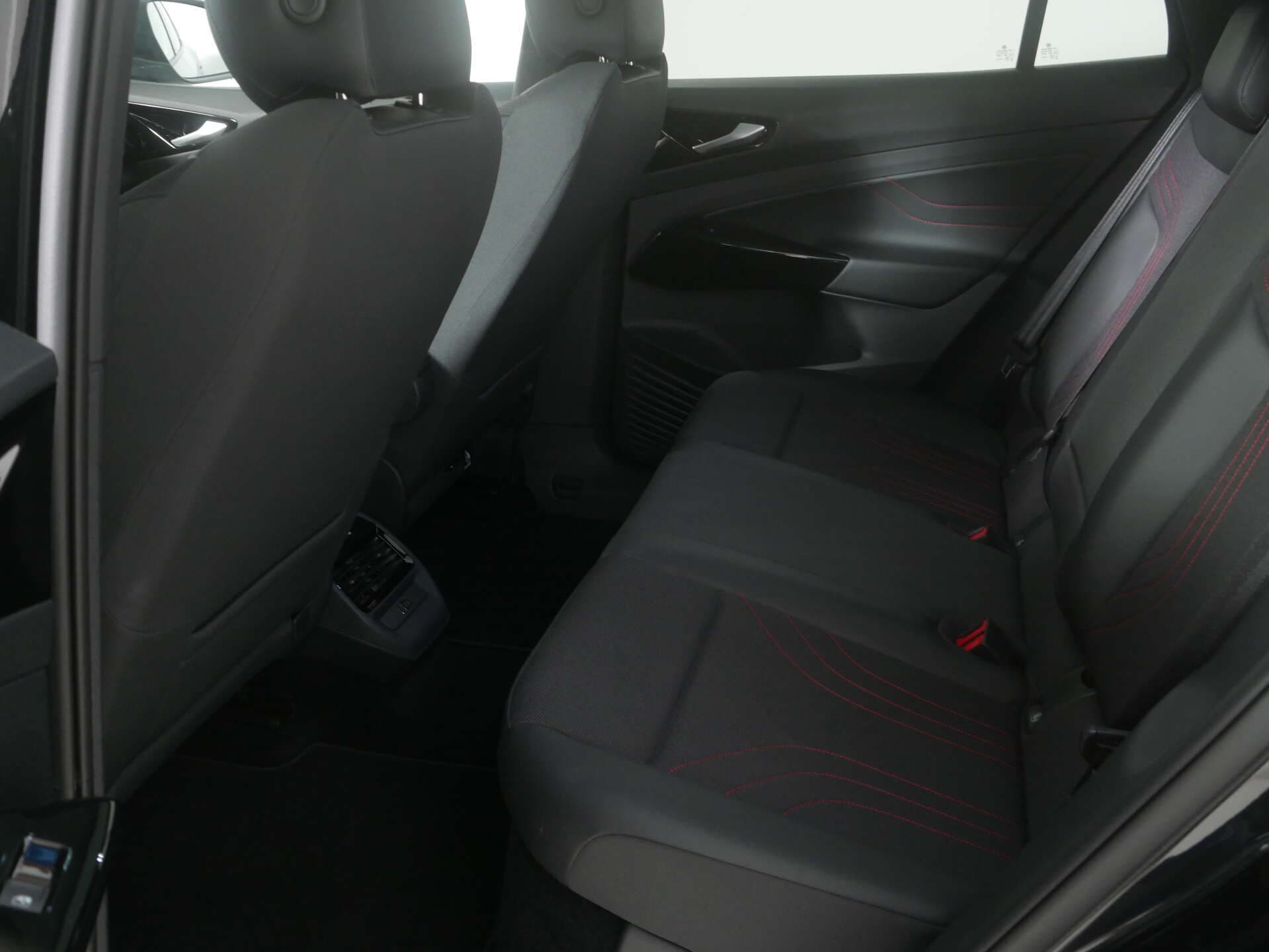 VOLKSWAGEN ID.5, photo 13 sur 17
