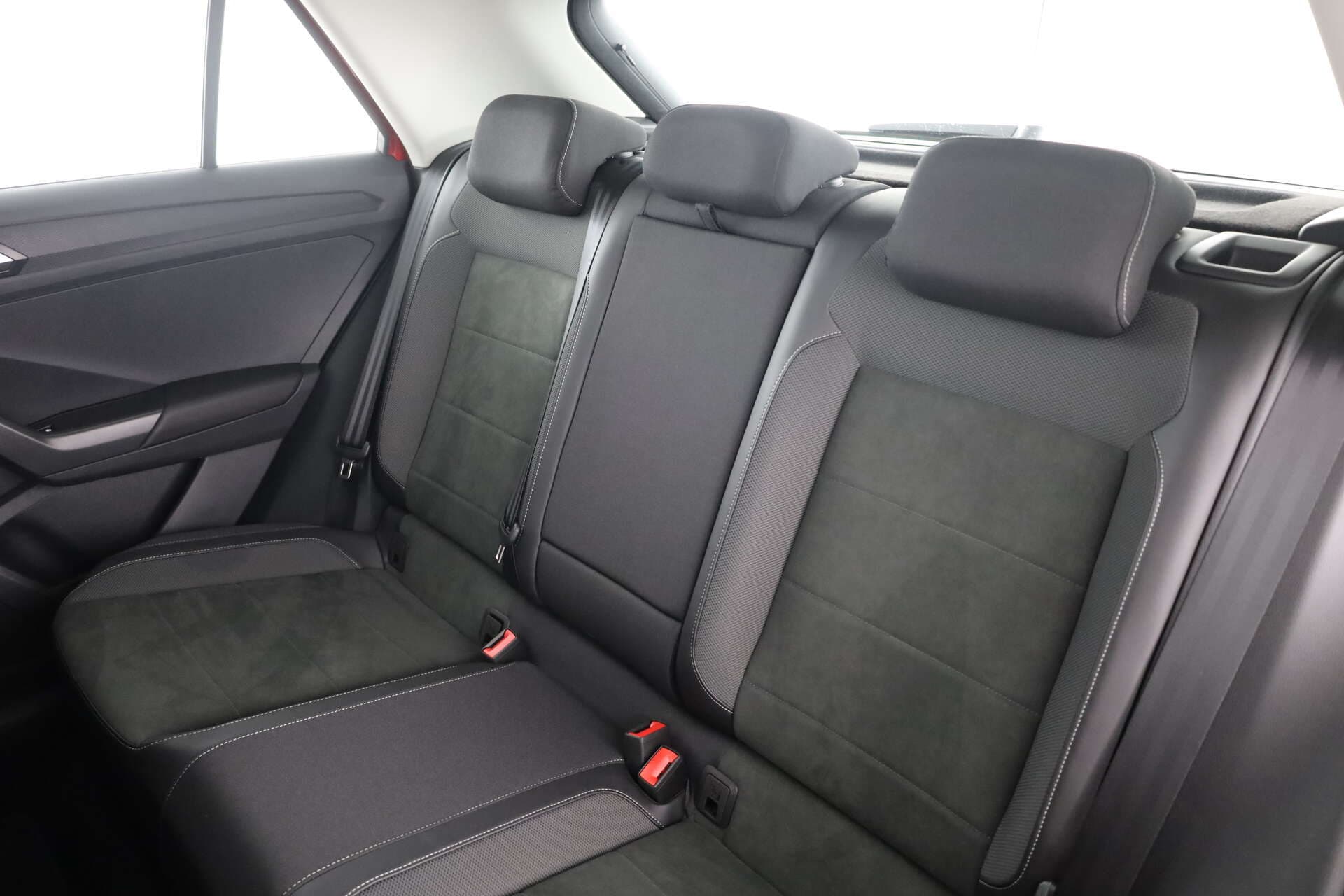VOLKSWAGEN T-Roc, photo 13 sur 17