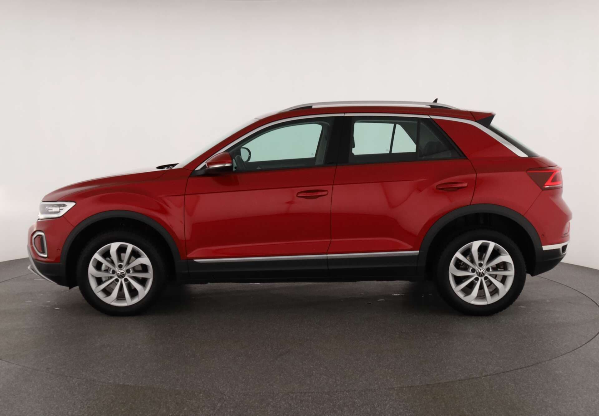 VOLKSWAGEN T-Roc, photo 5 sur 17