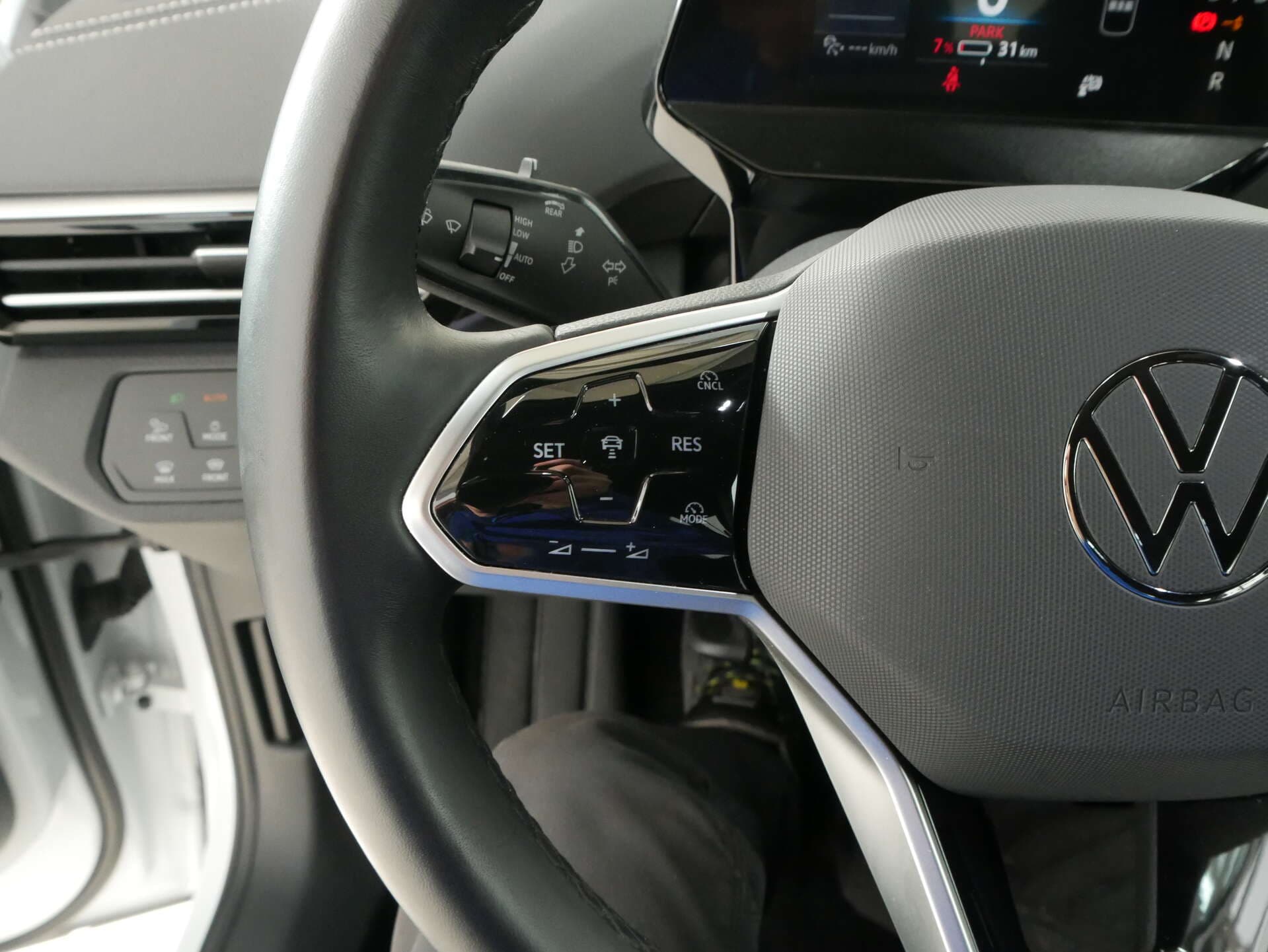 VOLKSWAGEN ID.4, photo 9 sur 17